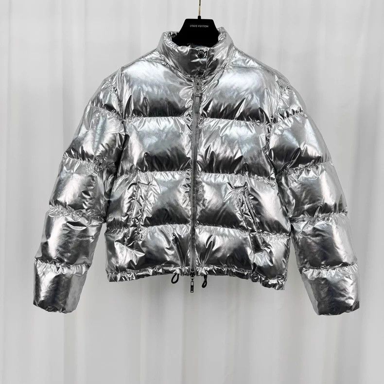 Louis Vuitton Louis Vuitton Silver Gloss Down Jacket Size XS / US 0-2 / IT 36-38 - 1 Thumbnail