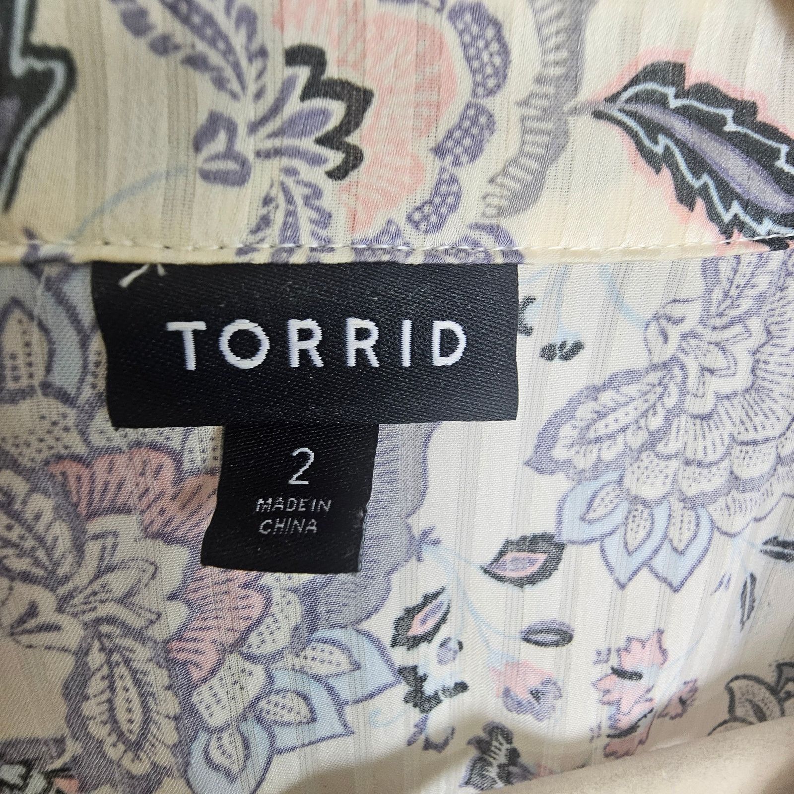 Corridor Torrid Blouse Women 2X Floral Stripe Satin Collared Surplice Size XXL / US 16-18 / IT 52-54 - 8 Thumbnail