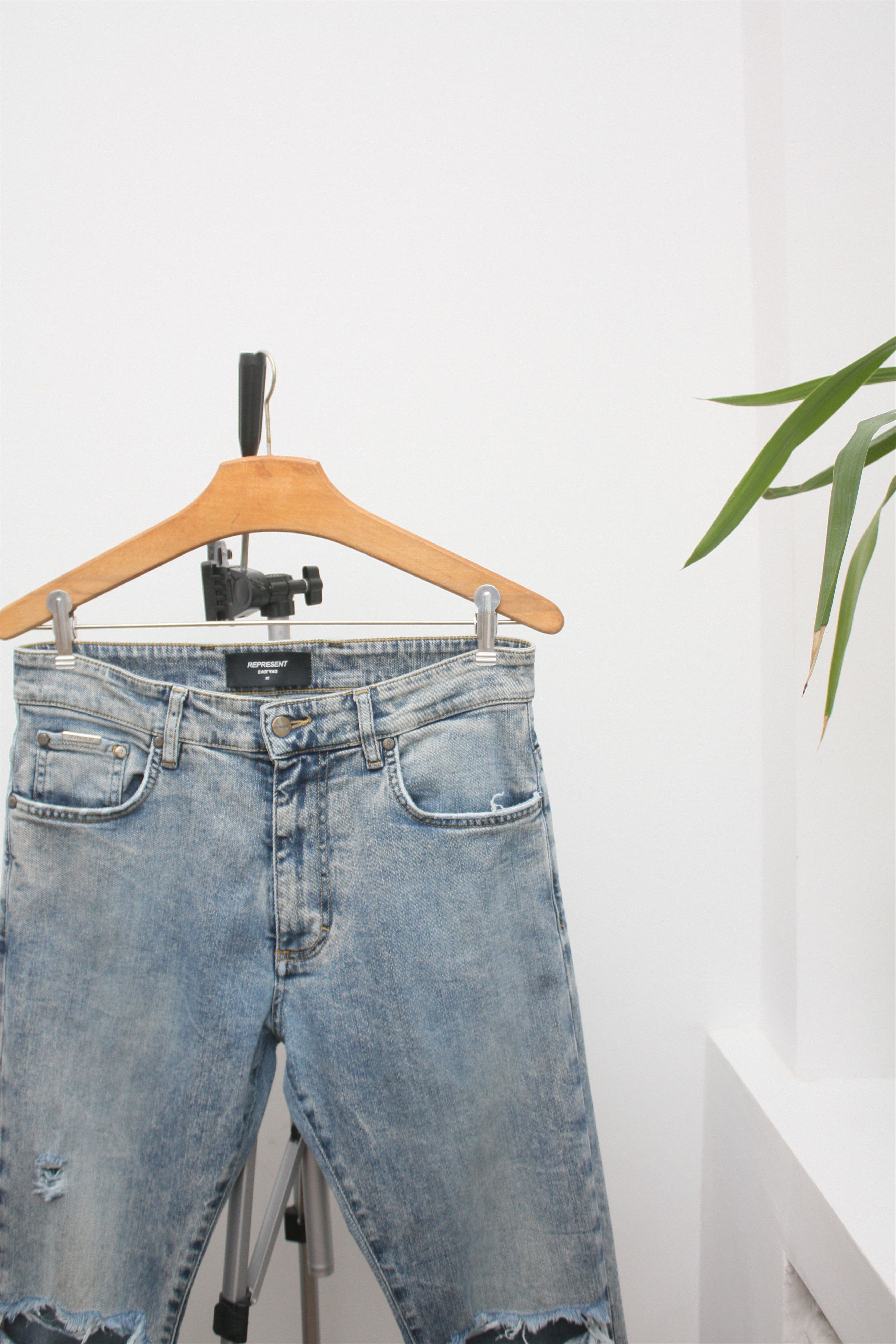 Represent Clo. Represent Destroyer Denim 32 Size US 30 / EU 46 - 1 Thumbnail