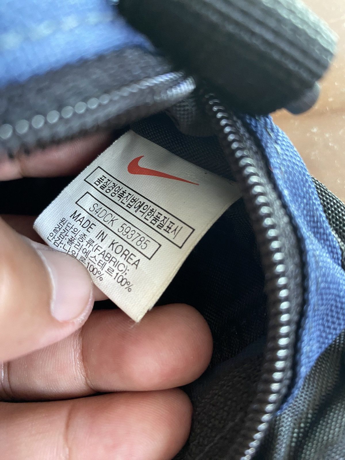 Nike × Other × Vintage VINTAGE NIKE SLING BAG SMALL SWOOSH Size ONE SIZE - 3 Thumbnail