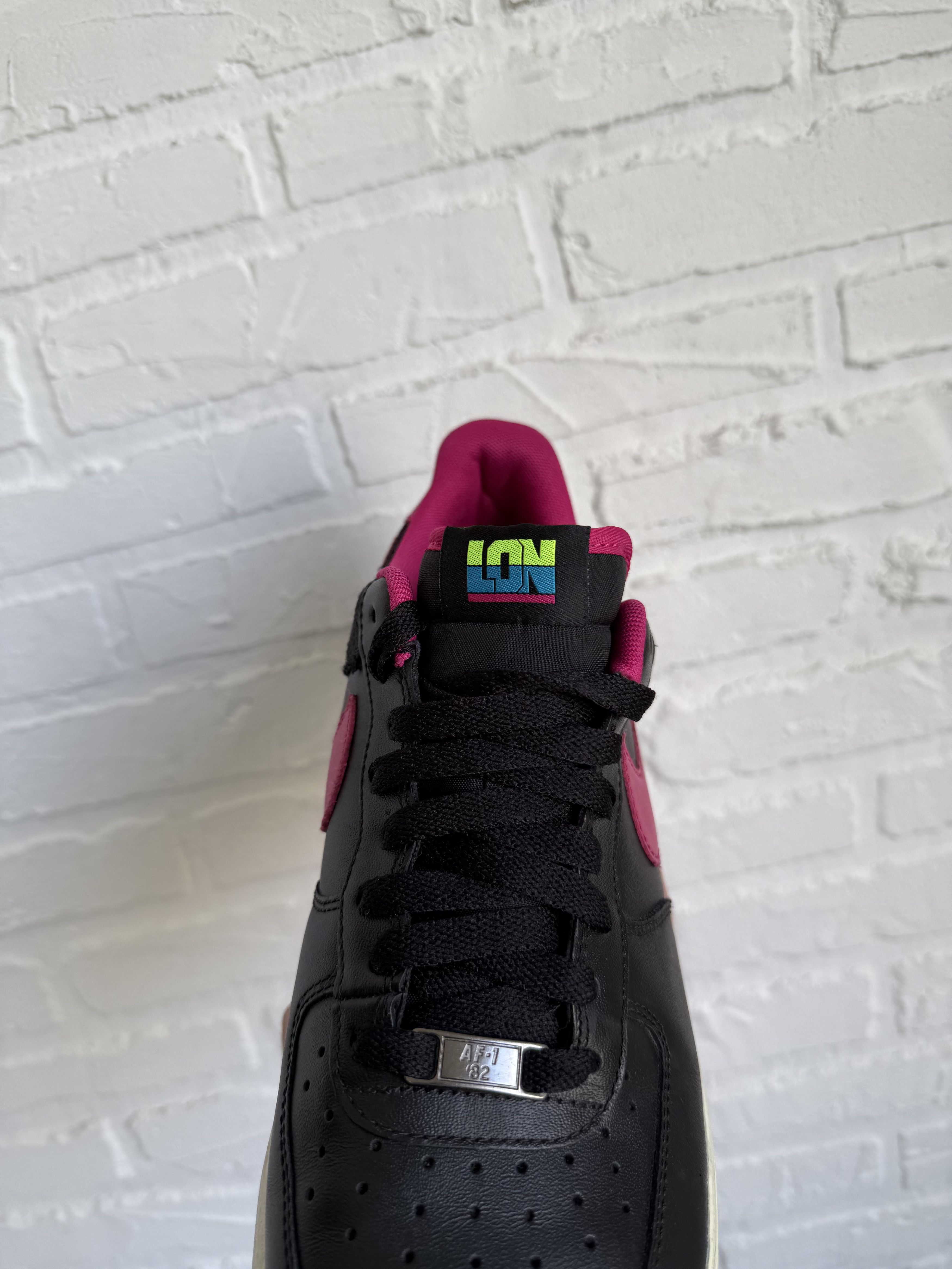 Nike Vintage 2012 Nike Air Force 1 London Size US 9 / EU 42 - 3 Thumbnail