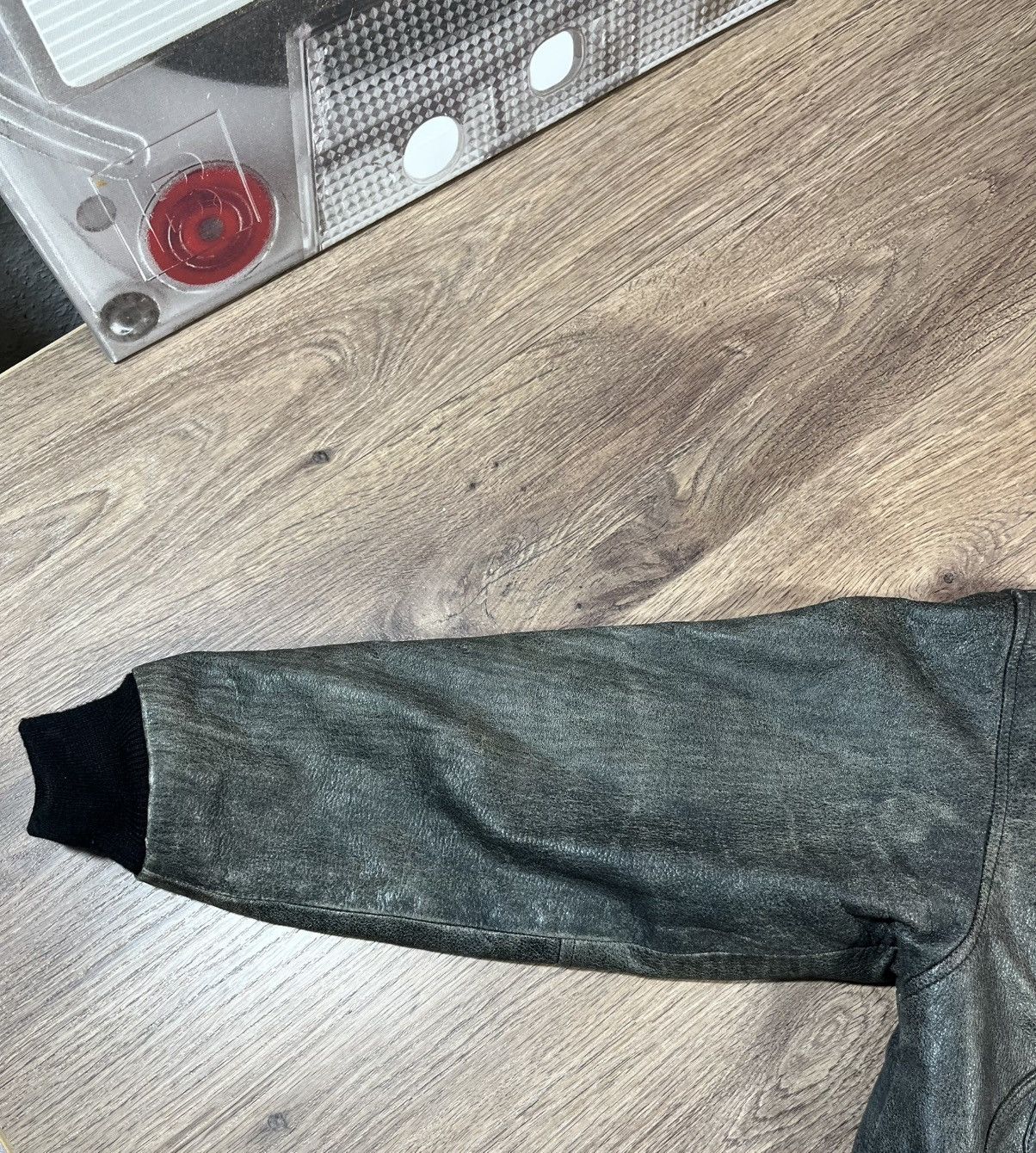 Leather Vintage Chesterfield Leather Jacket she is alone Size US L / EU 52-54 / 3 - 11 Thumbnail