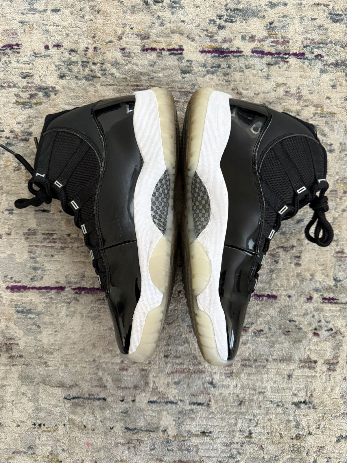 Jordan Brand × Nike Air Jordan 11 Retro Jubilee Sz 9.5 Size US 9.5 / EU 42-43 - 2 Thumbnail
