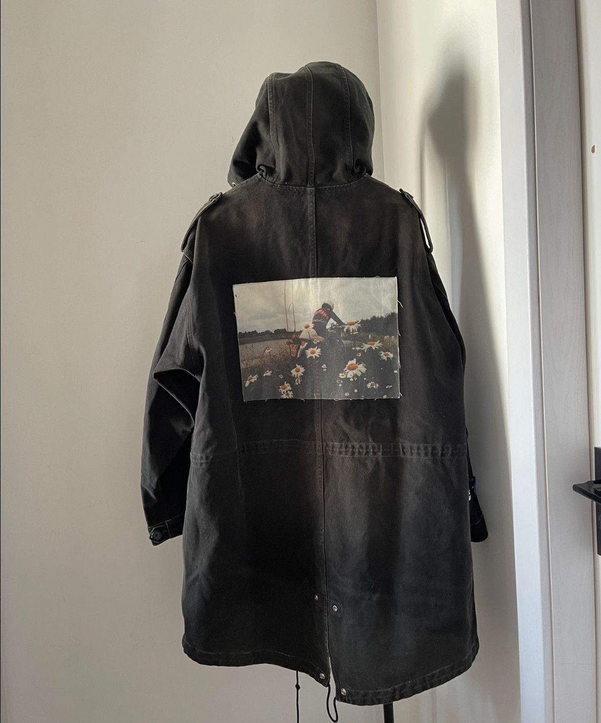 Raf Simons Raf Simons Locomotive Medallion Washed Aged parka-2505 Size US S / EU 44-46 / 1 - 2 Thumbnail