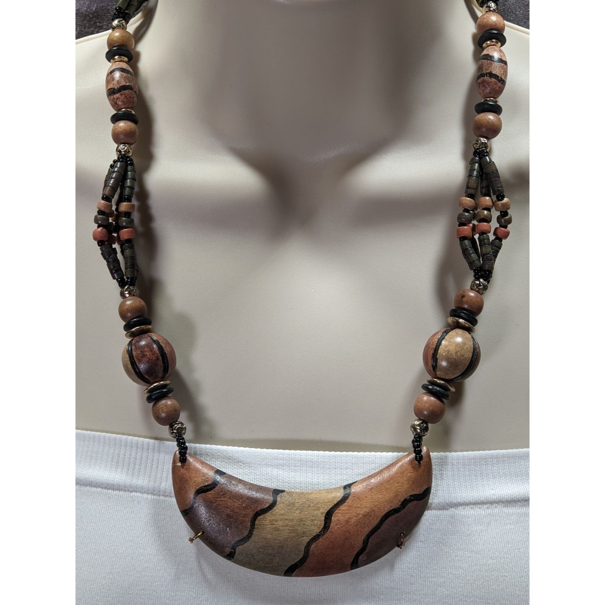 Other Vintage Tribal Hand Painted Wooden Beaded Necklace Size ONE SIZE - 2 Thumbnail