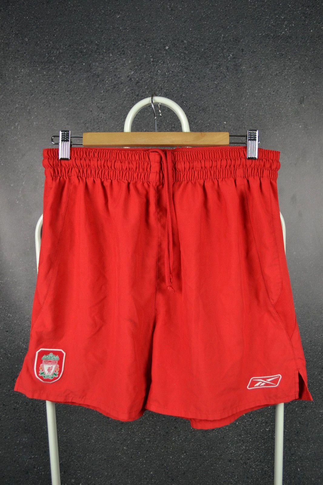 Reebok × Vintage Liverpool Home Football Shorts Reebok Vintage Size M Size US 34 / EU 50 - 1 Thumbnail