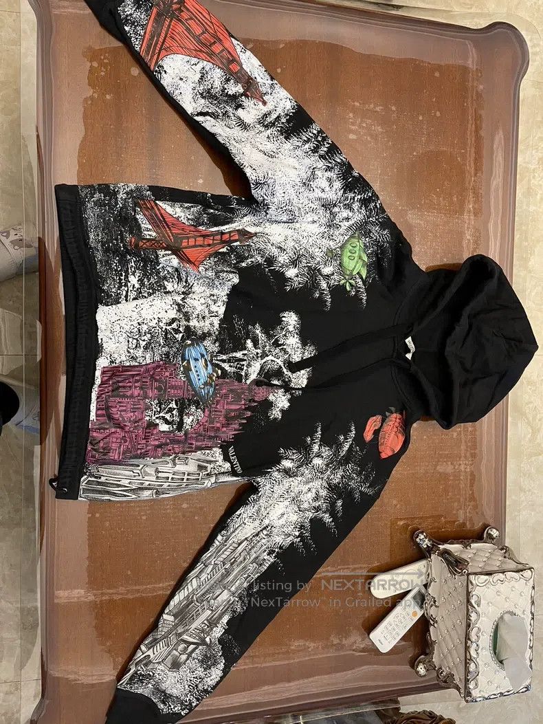 Valentino Valentino Sweatshirt Size M / US 6-8 / IT 42-44 - 1 Thumbnail