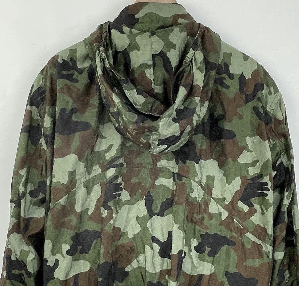 Louis Vuitton Louis Vuitton Camo Monogram Jacquard Windbreaker Jacket K12 Size US L / EU 52-54 / 3 - 6 Thumbnail