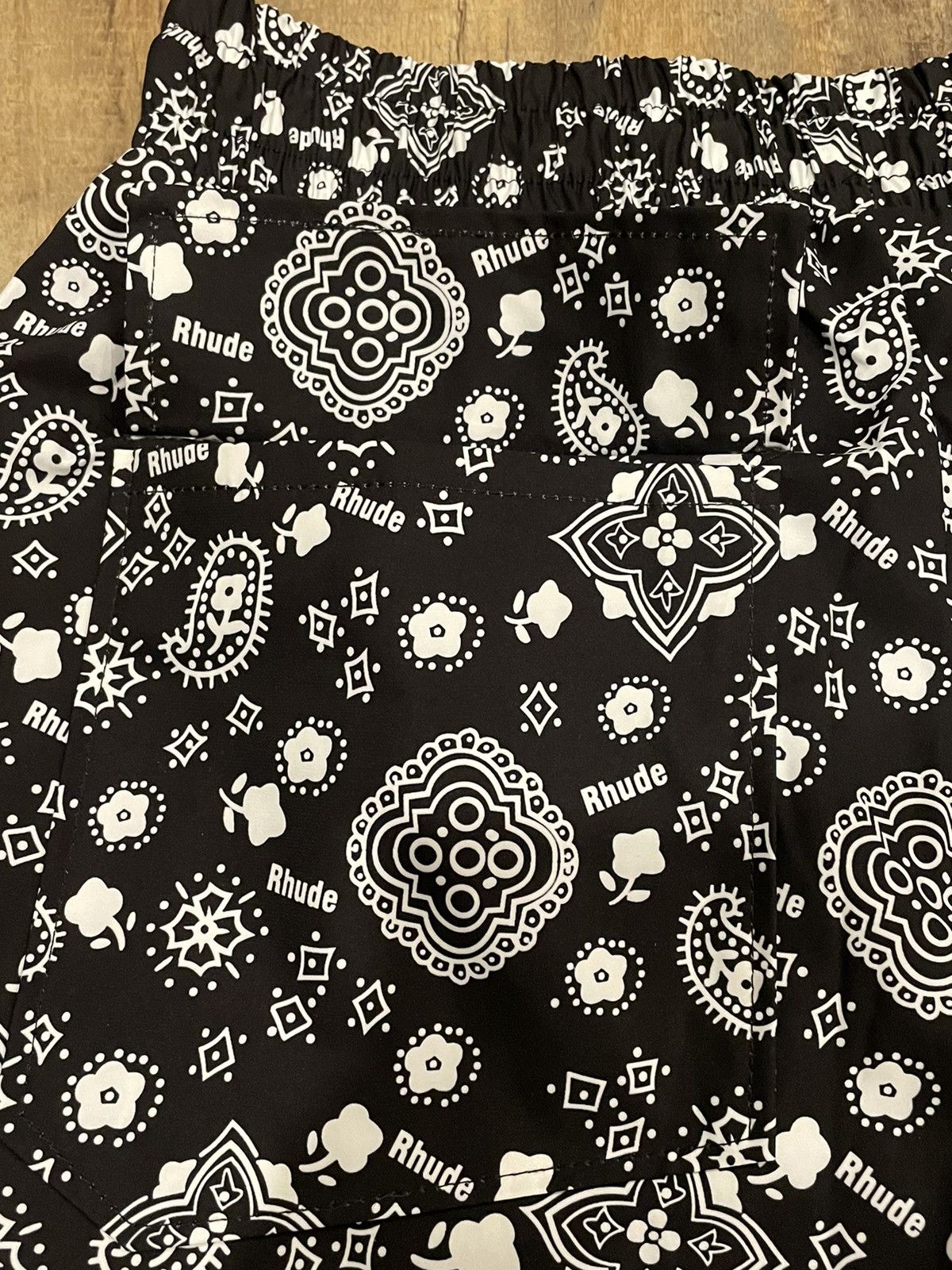 Rhude NEW Rhude Bandana Paisley Logo Shorts Black Spell Out Size US 34 / EU 50 - 6 Thumbnail
