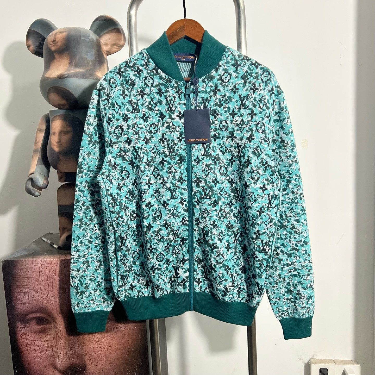 Louis Vuitton Louis Vuitton Light Jacket xs Men Size US XS / EU 42 / 0 - 1 Thumbnail