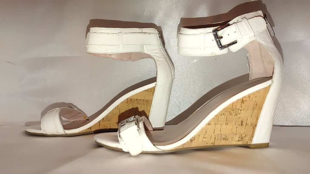 Marc Fisher Marc Fisher Camron Leather Wedge Sandals Size 7.5M Size US 7.5 / IT 37.5 - 3 Thumbnail