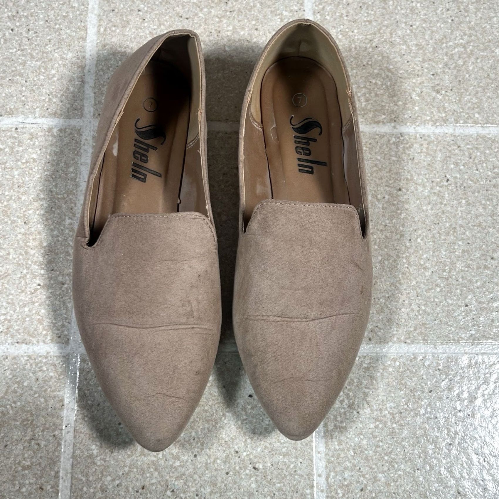 Vintage Women Flat Shoes Beige Size 7 Synthetic Upper Worn but still in good condition Size US 7 / IT 37 - 2 Thumbnail