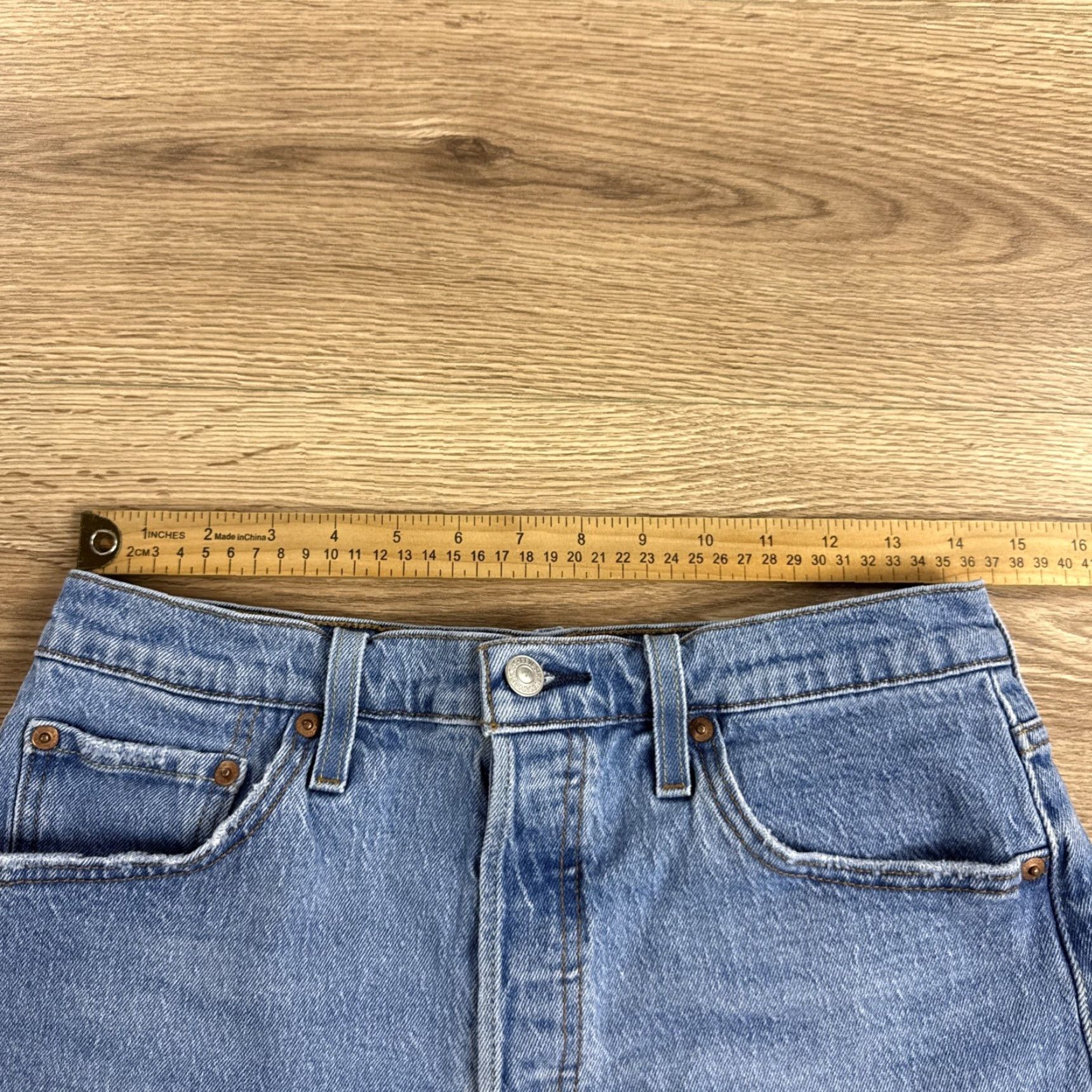Levi's VINTAGE Levi's 501 Womens High Rise Button Fly Cut-Off Jean Denim Shorts Adult Size 29 Blue 2in Inseam Womens Size 29" - 4 Thumbnail