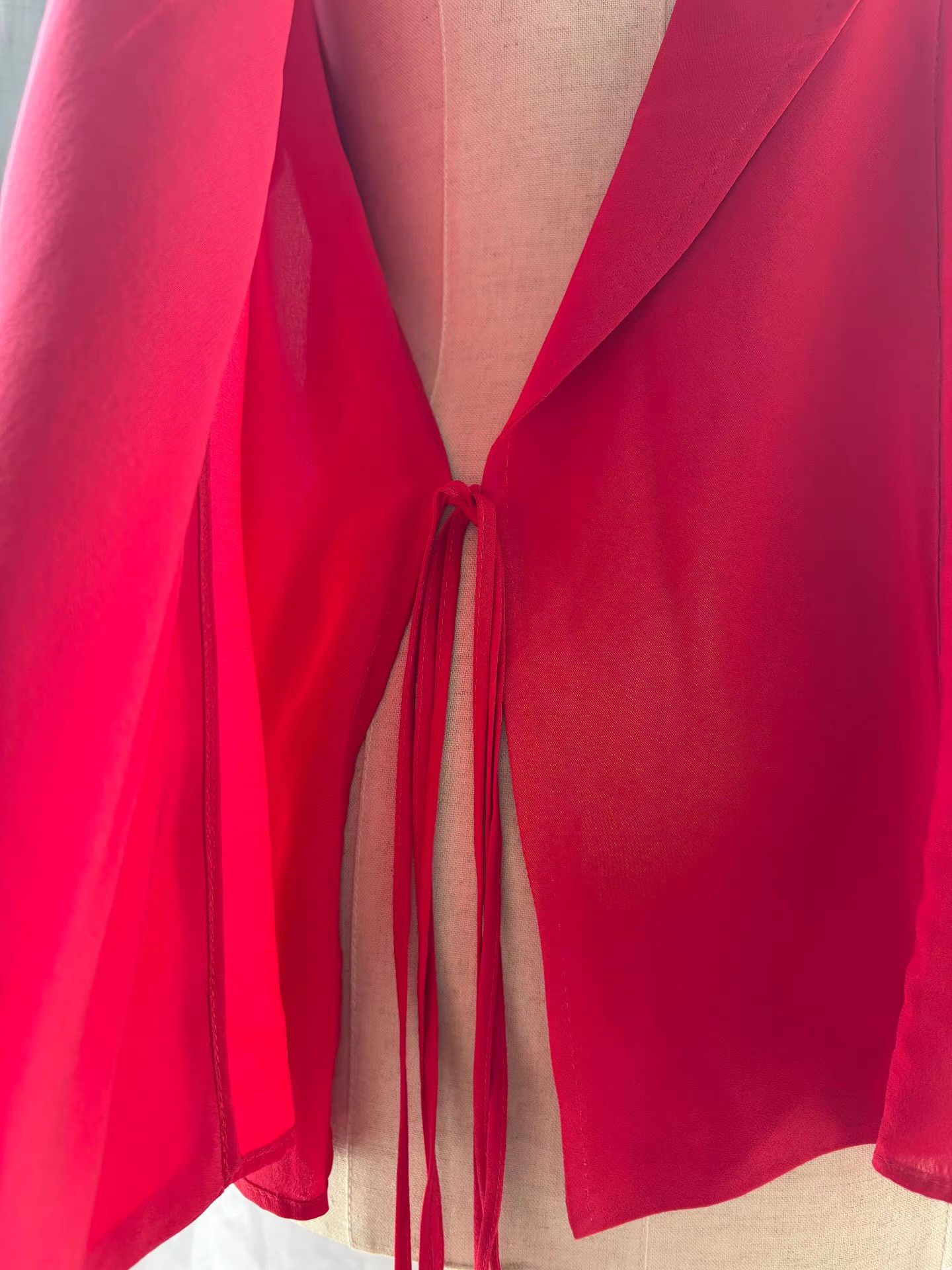 Haider Ackermann Haider Ackermann Women's Red Silk Kimono Shirt Ｑ21 Size M / US 6-8 / IT 42-44 - 4 Thumbnail