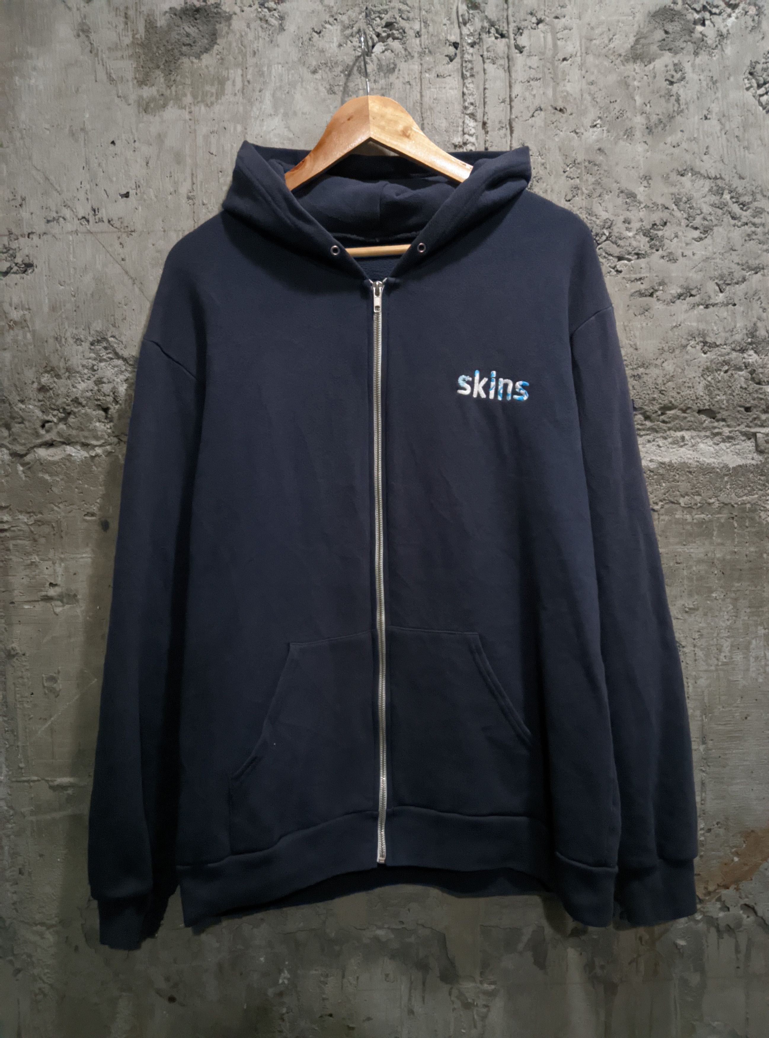 Vintage Vintage 2000s skins 1st generation tv show hoodie Size US XL / EU 56 / 4 - 1 Thumbnail
