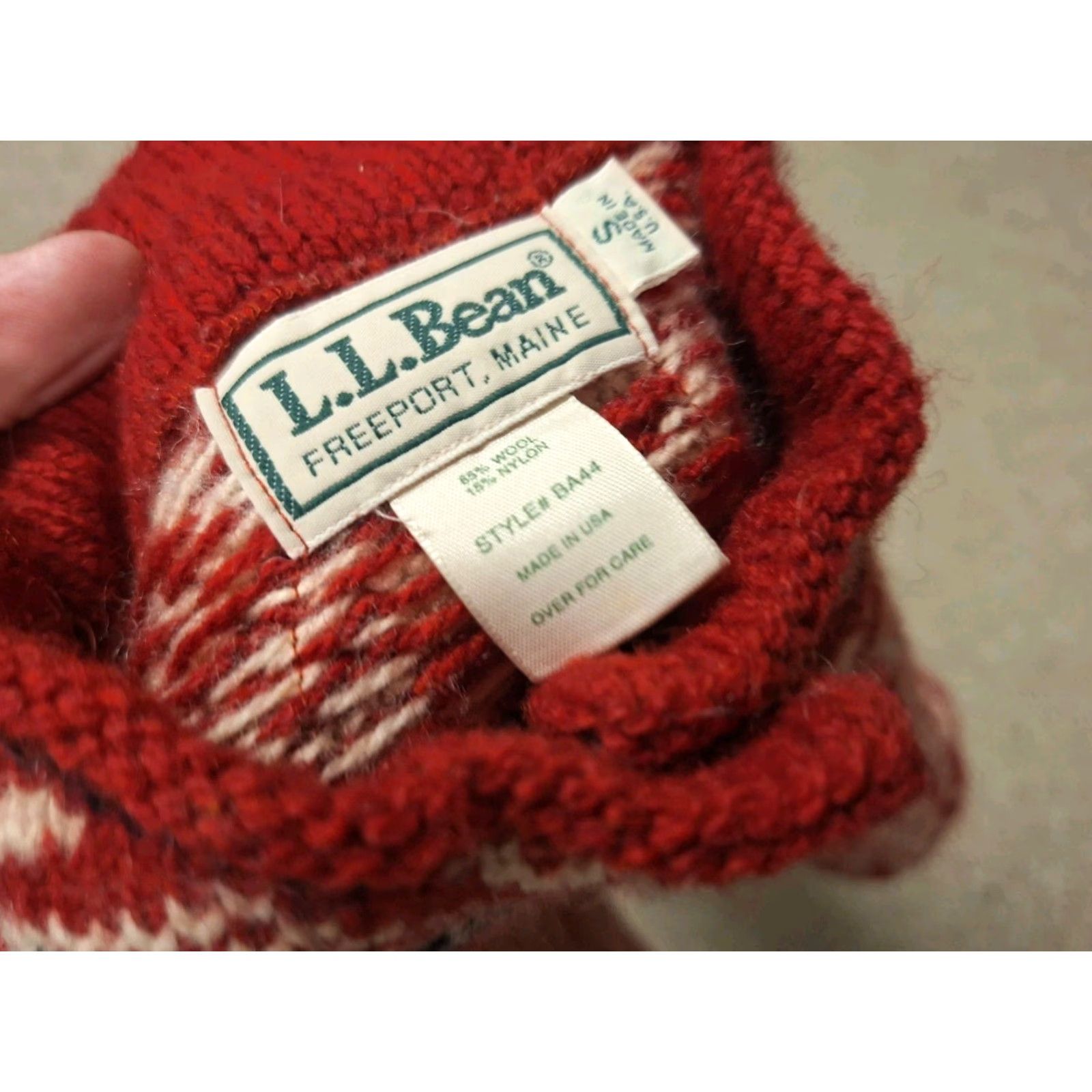 Vintage VINTAGE L.L. Bean Wool Blend Button Up Sweater Women’s S Red Christmas 90s USA Cardigan Womens Size S / US 4 / IT 40 - 2 Thumbnail