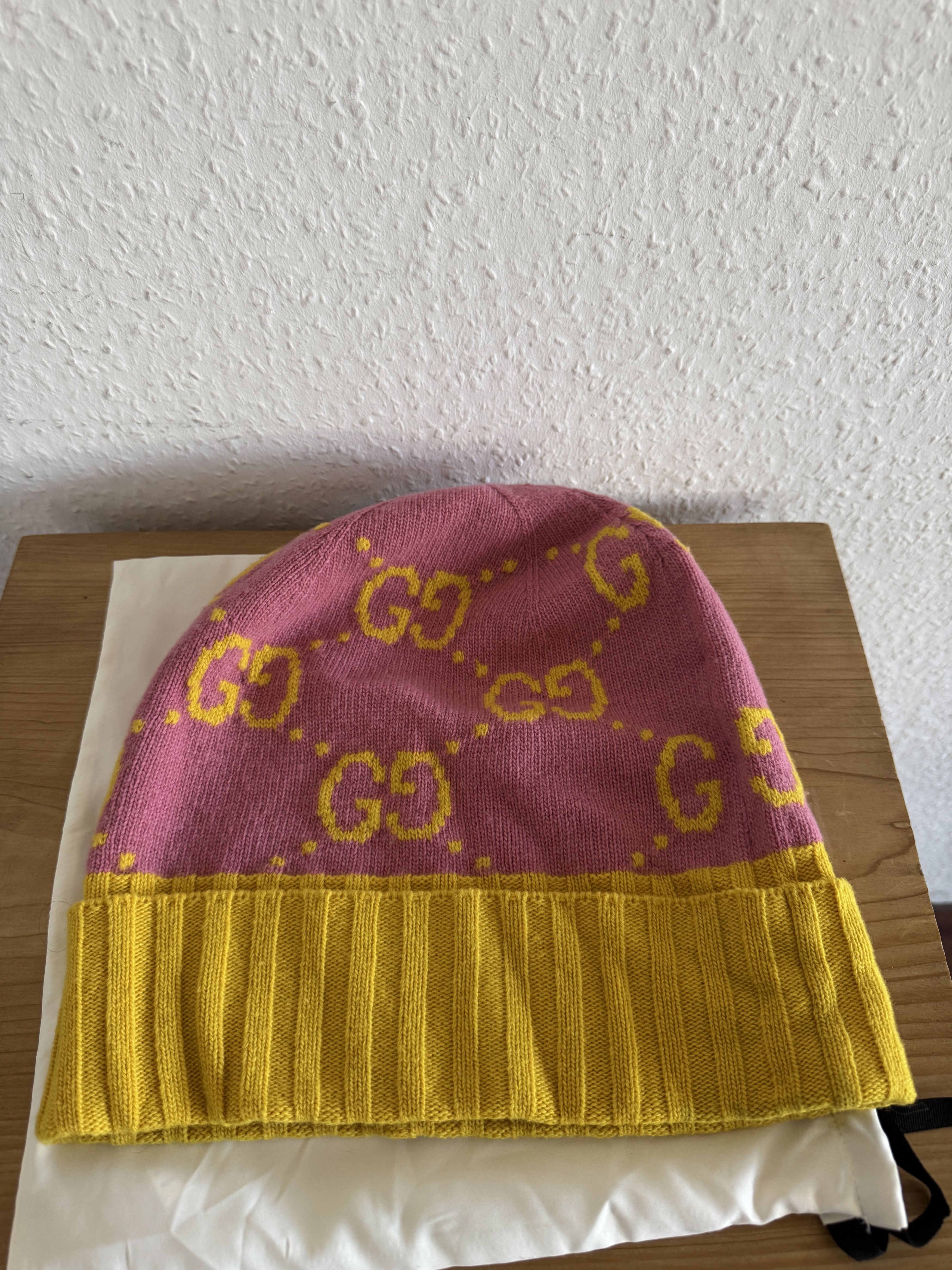 Gucci GUCCI Pink/Red Wool GG Beanie Size ONE SIZE - 2 Thumbnail