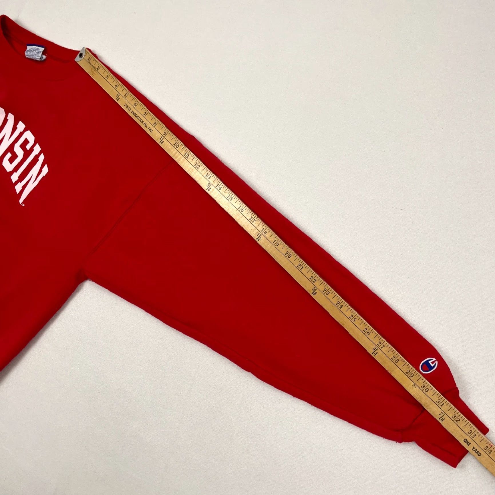 Champion VINTAGE VTG Wisconsin Badgers Sweatshirt Mens XL Red Champion Pullover Crew USA Y2K Size US XL / EU 56 / 4 - 7 Thumbnail