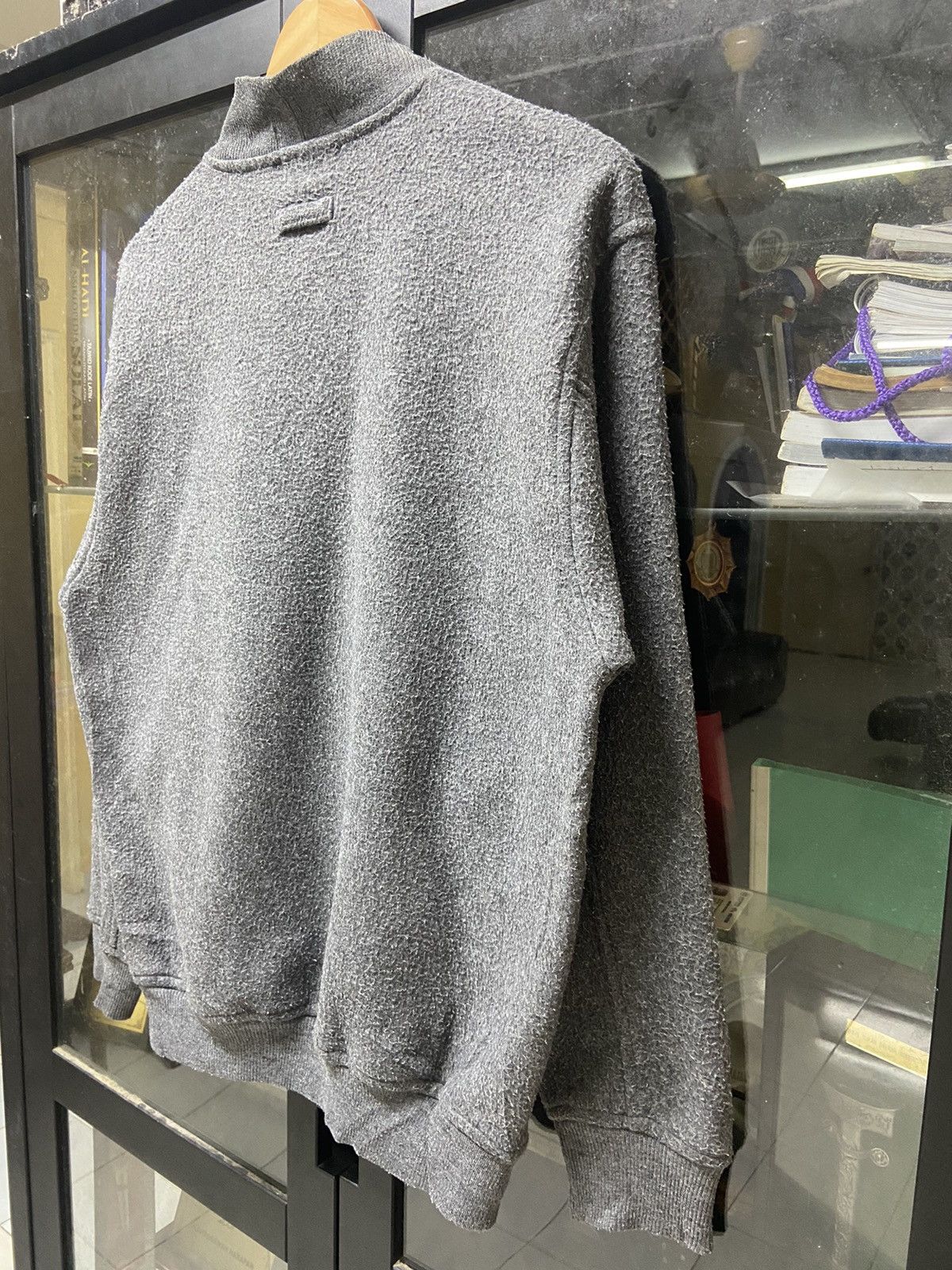 Valentino × Vintage Valentino Jeans SpellOut Sweatshirt Size US M / EU 48-50 / 2 - 6 Thumbnail