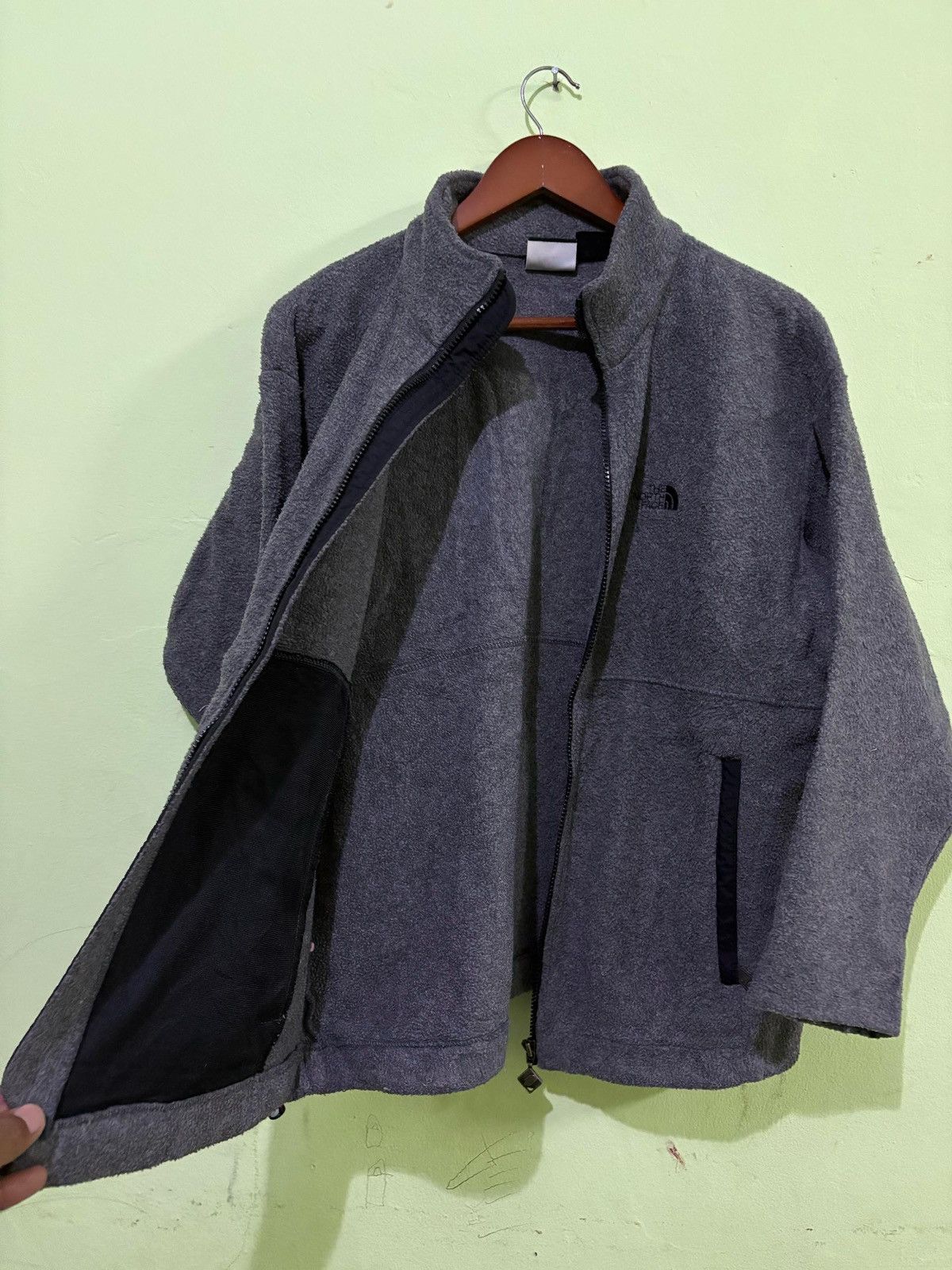 The North Face Vintage The North Face Fleece Jacket Design Small Logo Size L / US 10 / IT 46 - 4 Thumbnail