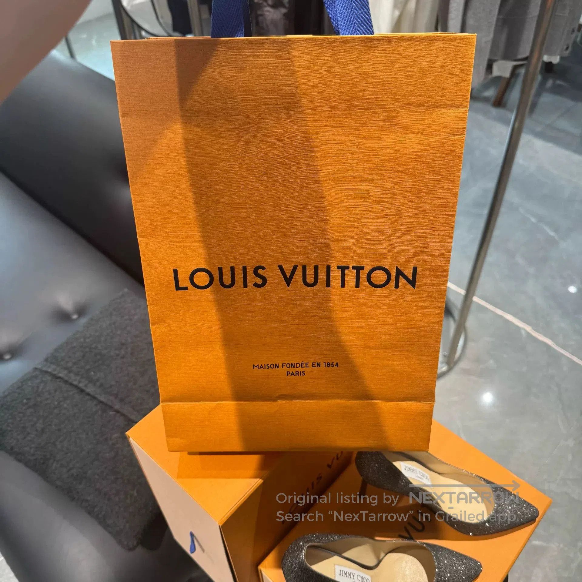 Louis Vuitton Louis Vuitton Gradient Logo Cotton T-shirt. Size US L / EU 52-54 / 3 - 8 Thumbnail