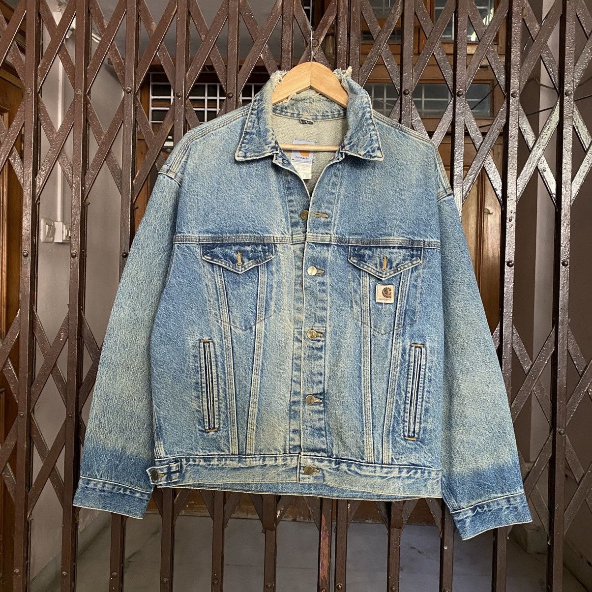 Carhartt Vintage Carhartt Denim Trucker Jacket J12DST Size US M / EU 48-50 / 2 - 1 Thumbnail