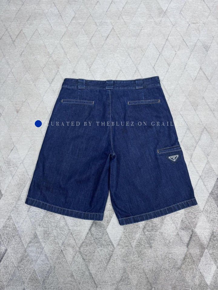 Prada Stylish Denim Shorts with Triangle Logo Size US 36 / EU 52 - 1 Thumbnail