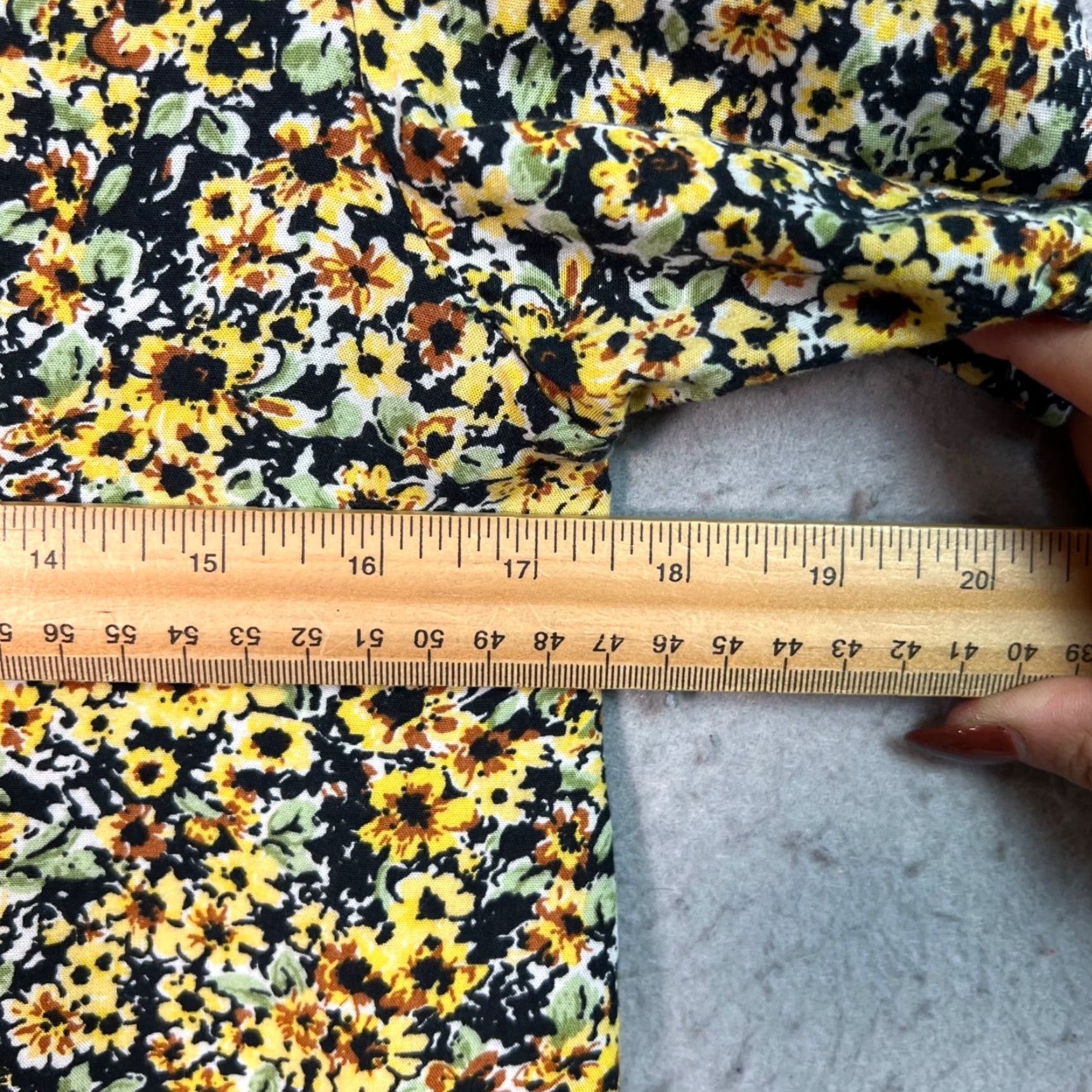 Vintage Motel Dress XS Yellow Floral Sunflower Print Short-Sleeve Mini Tie Back Womens Size XS / US 0-2 / IT 36-38 - 6 Thumbnail