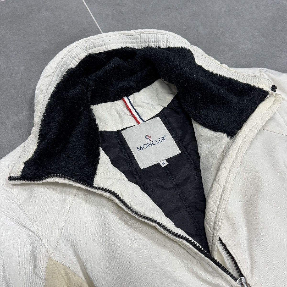 Moncler × Vintage Vintage Moncler Women Jacket Size M Size M / US 6-8 / IT 42-44 - 16 Thumbnail
