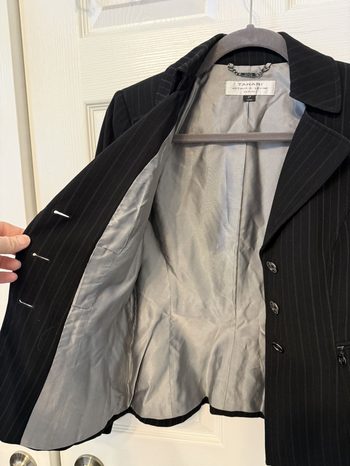 Elie Tahari Tahari Arthur S. Levine PETITE size 2 blazer Size XS / US 0-2 / IT 36-38 - 8 Thumbnail