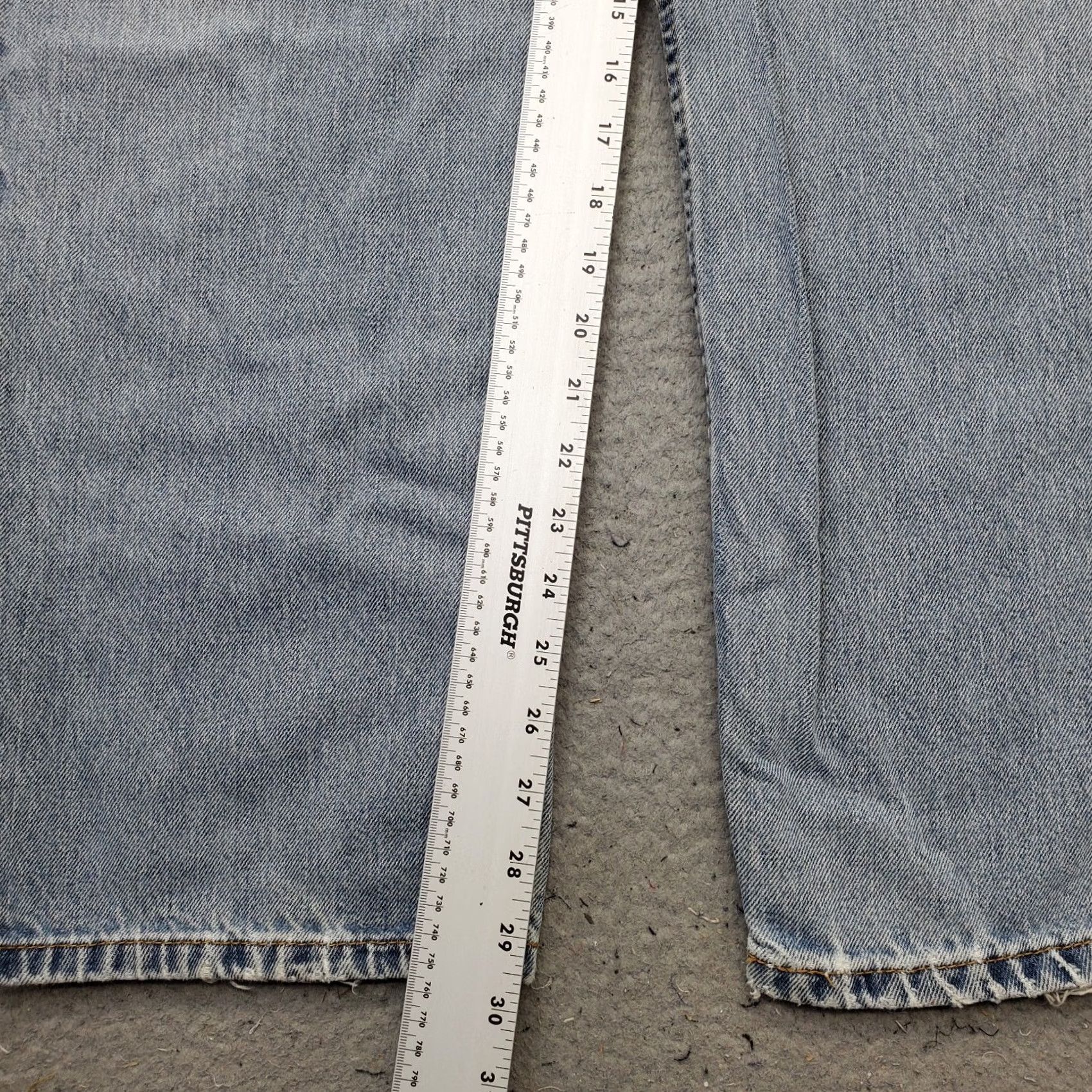 Levi's Levi's Mens Size 36 Levi's 550 Straight Jeans Blue Denim Light Wash Relaxed Fit Streetwear Jeans Size US 36 / EU 52 - 4 Thumbnail