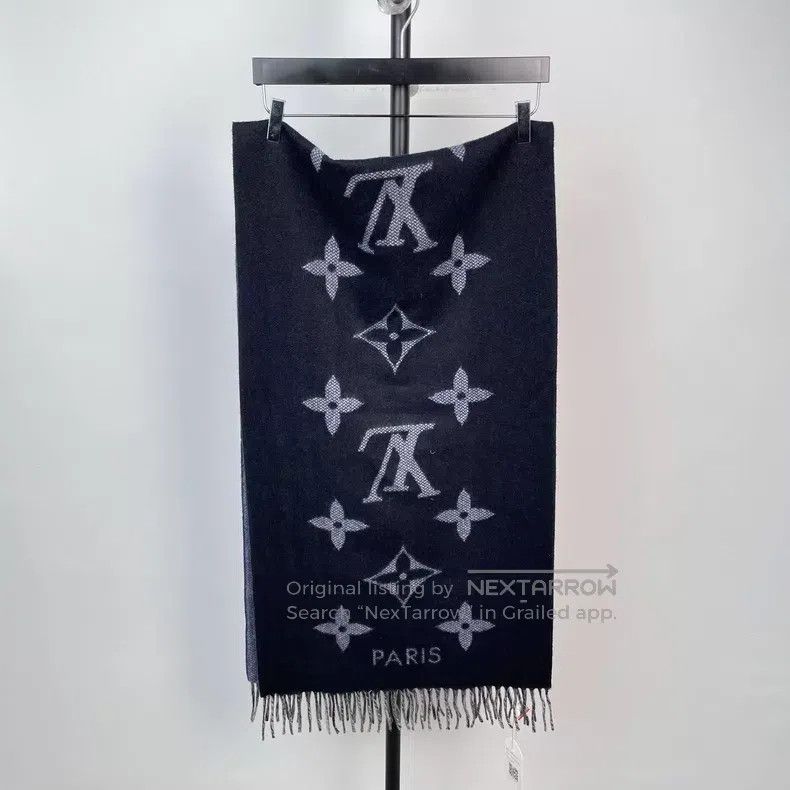 Louis Vuitton Louis Vuitton Blue and black printed cashmere double tasse Size ONE SIZE - 1 Thumbnail