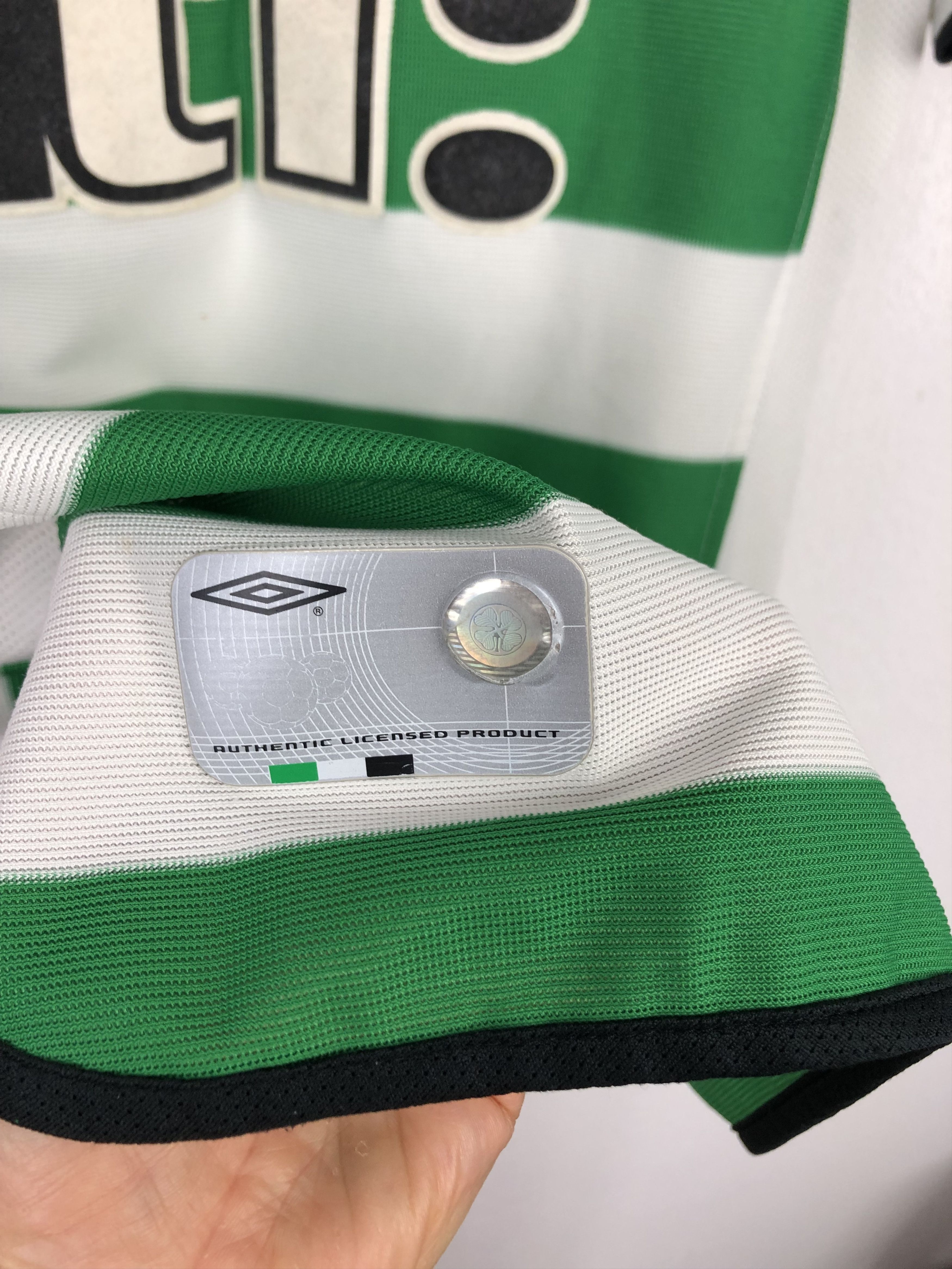 Vintage Celtic football shirt 2001 Soccer Umbro Jersey Mens Trikot Size US S / EU 44-46 / 1 - 6 Thumbnail