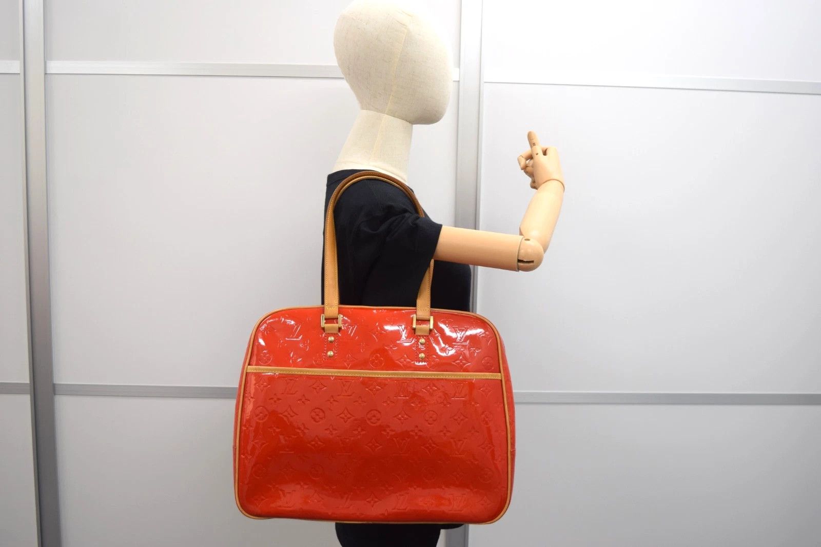Louis Vuitton Louis Vuitton Sutton Hand Bag Vernis Leather Red M91080 Size ONE SIZE - 9 Thumbnail