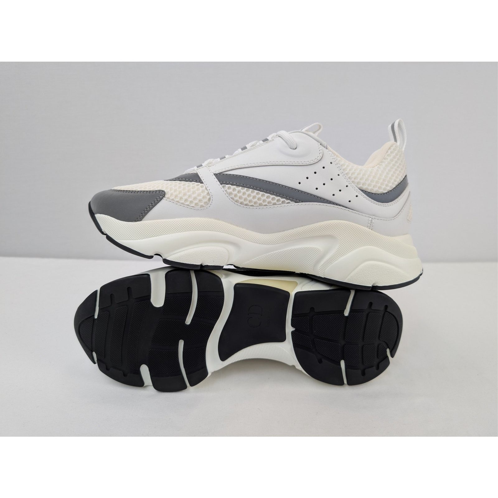 Dior o1rshd1 B22 sneakers in white and silver Size US 11 / EU 44 - 12 Thumbnail