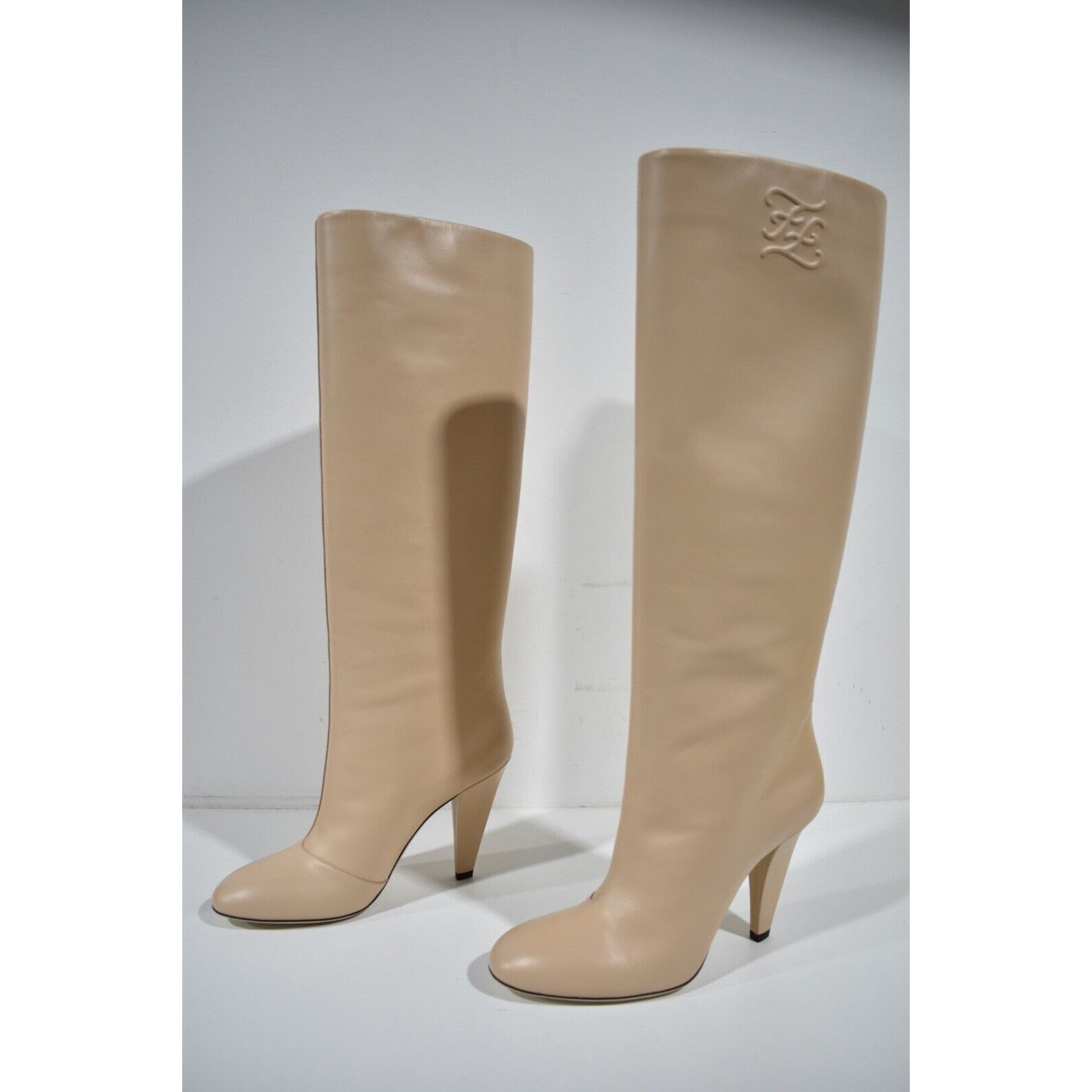 Fendi Fendi Karligraphy FF Logo Motif Poudre Beige Nude Leather Size US 10 / IT 40 - 10 Thumbnail