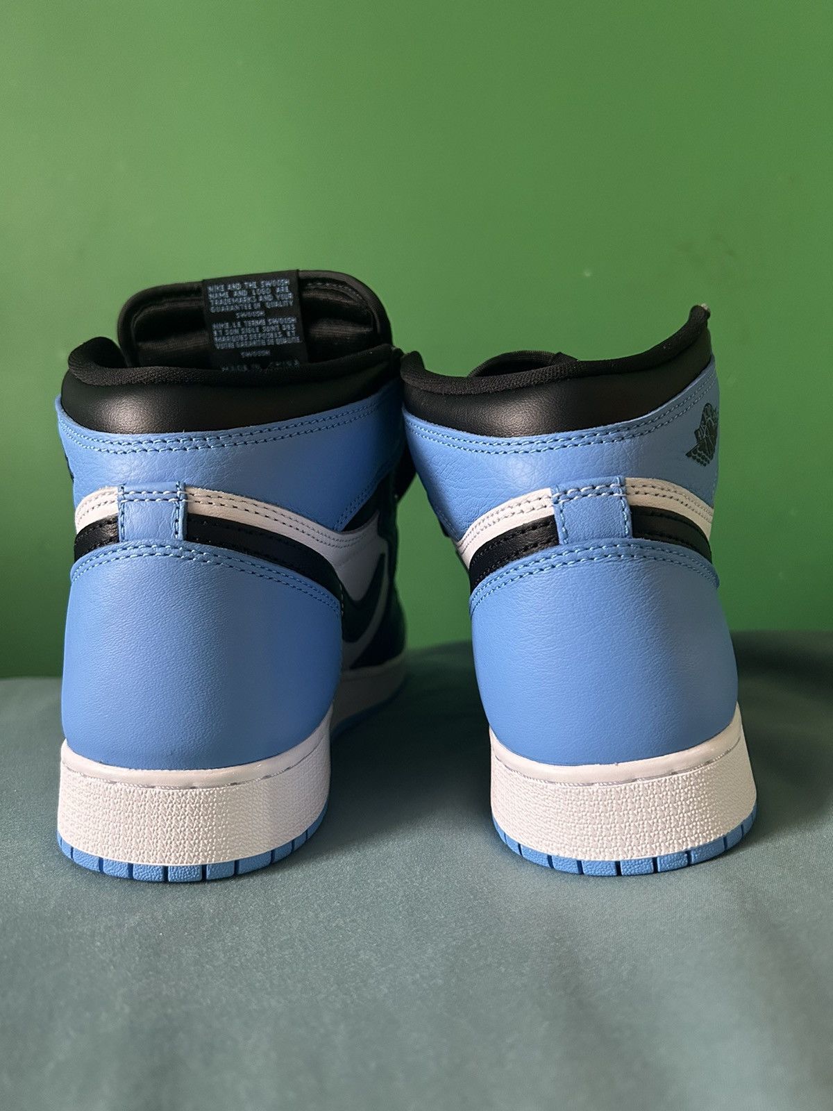 Jordan Brand Nike Air Jordan 1 High UNC Toe 2023 Size US 7 / EU 40 - 2 Thumbnail