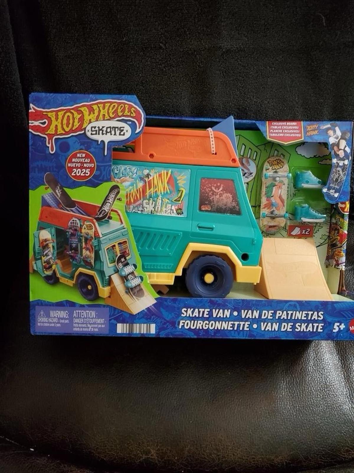 Other Hot Wheels - Tony Hawk Skate Van Playset [New Toy] Toy Car Size ONE SIZE - 1 Thumbnail
