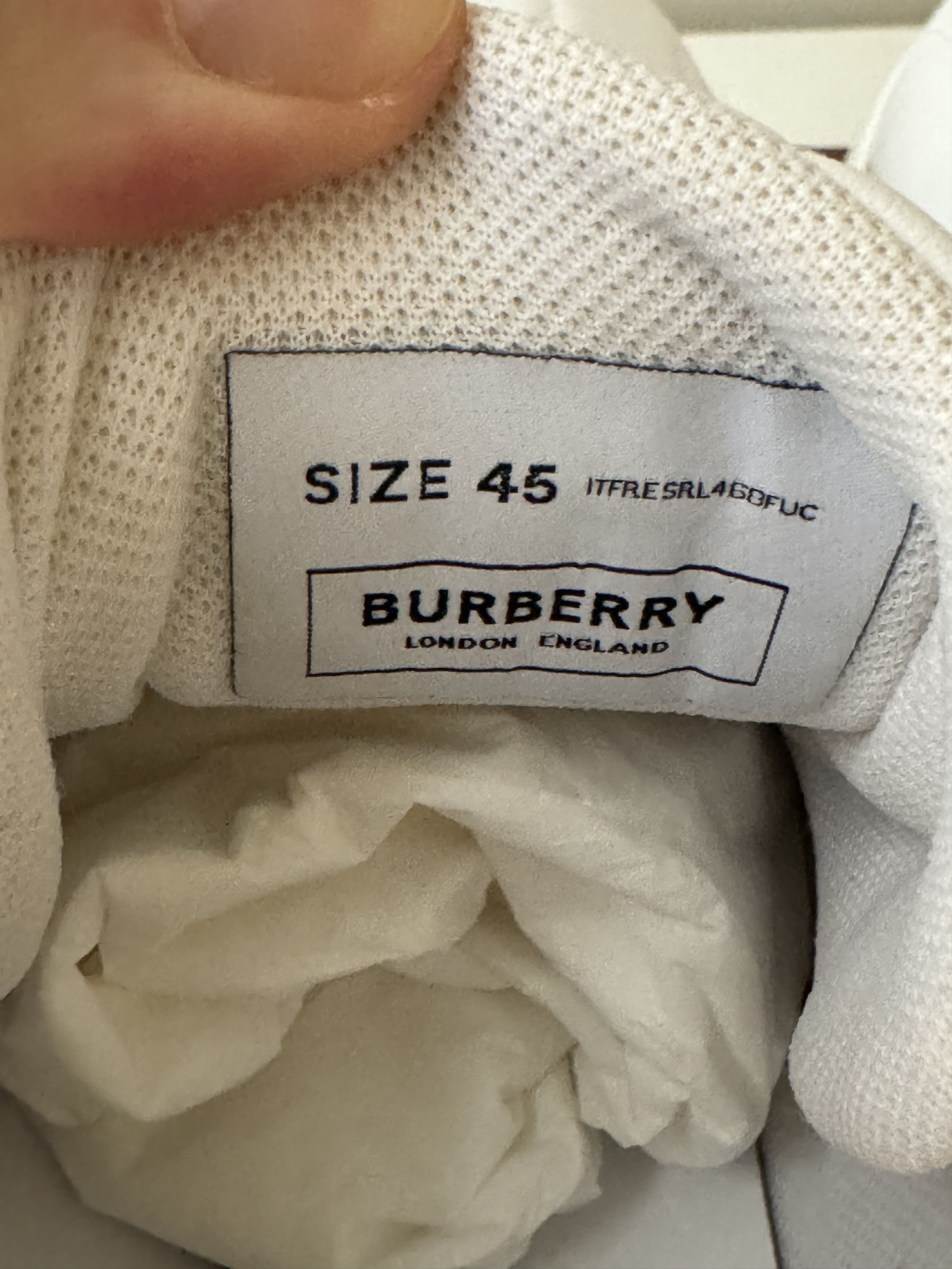 Burberry Size 45 - Burberry Quilted White Sneakers axburton Size US 12 / EU 45 - 6 Thumbnail