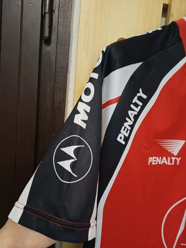 Penalty Rarity: Original São Paulo FC(2000-2001)Training Shirt Size US M / EU 48-50 / 2 - 8 Thumbnail
