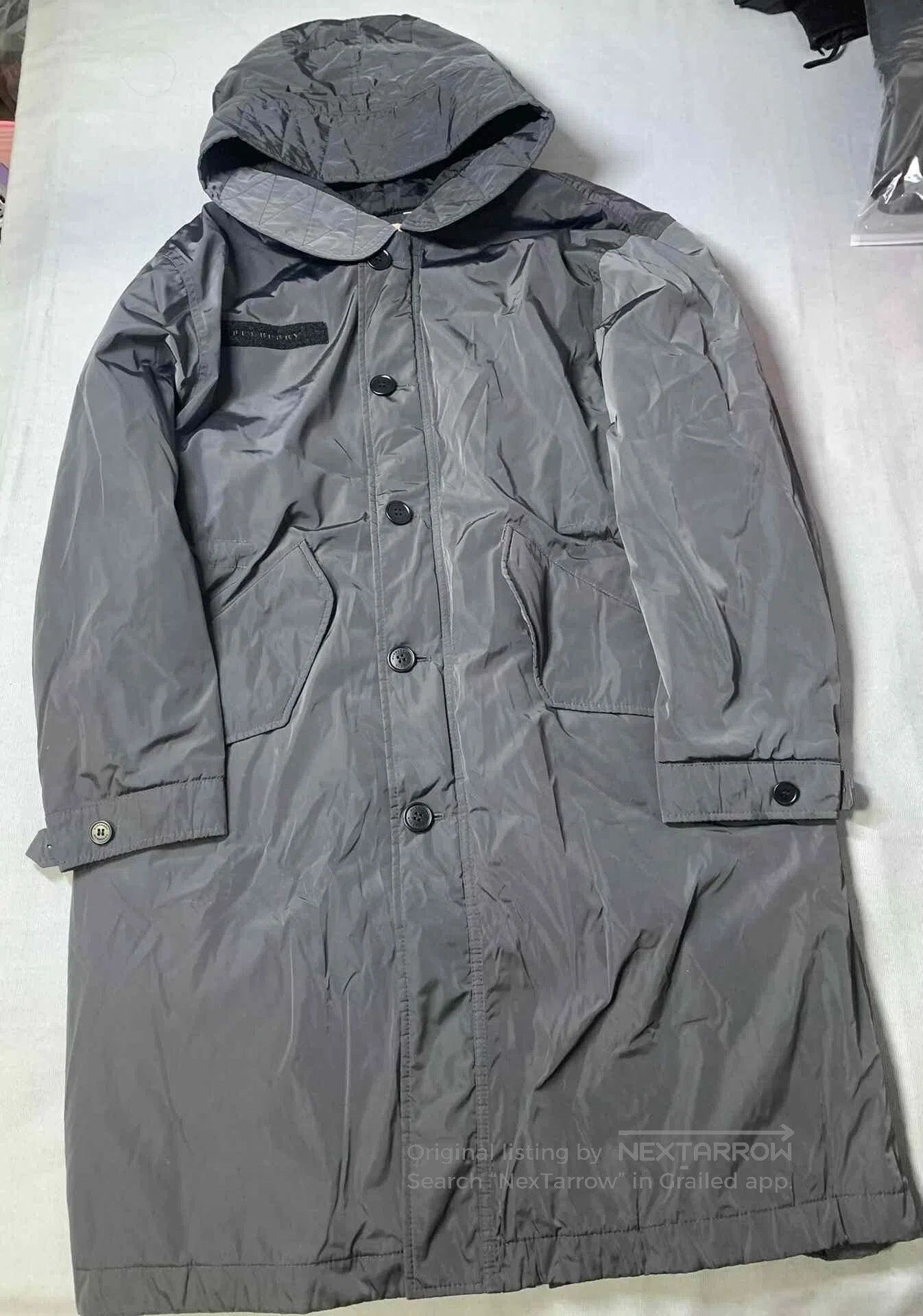 Burberry Burberry Metallic Nylon Long Fishtail Parka. Size US M / EU 48-50 / 2 - 1 Thumbnail