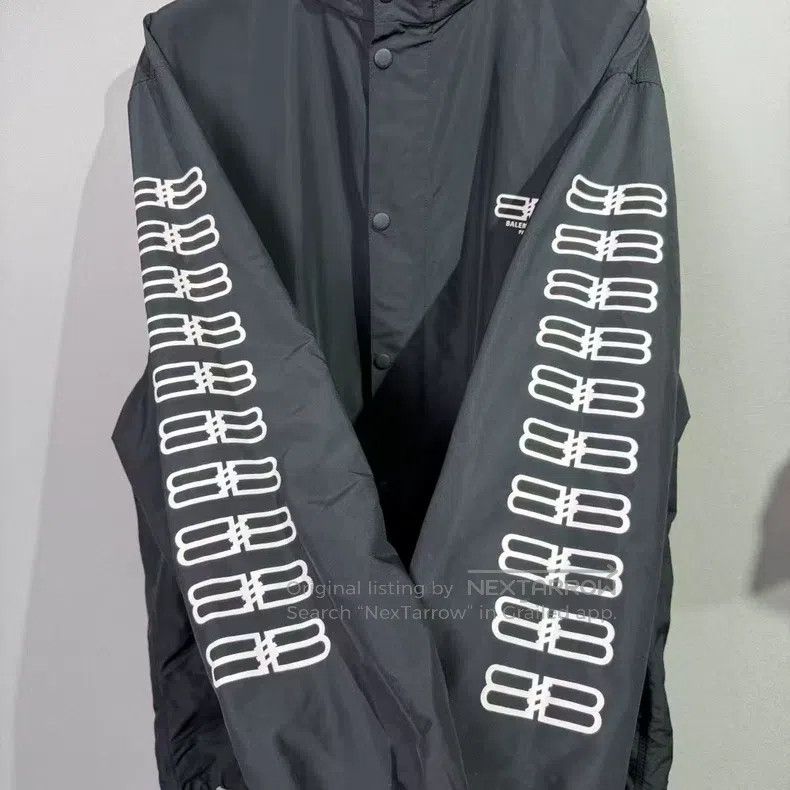 Balenciaga Balenciaga Double B Qilin Arm Print Coach Jacket Size US S / EU 44-46 / 1 - 4 Thumbnail