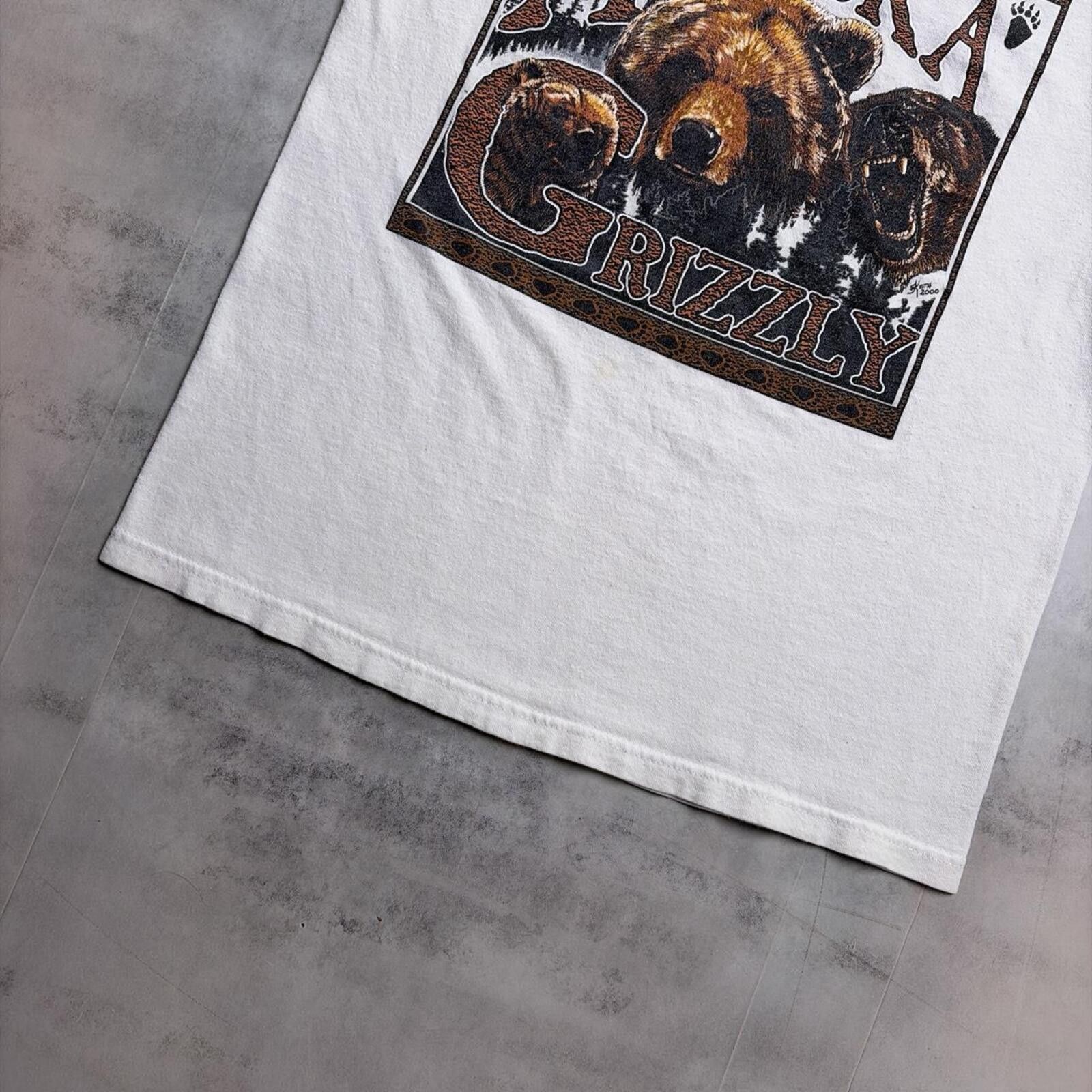 Anvil Vintage 2000 White Alaska Grizzly Bear Nature T-Shirt Size US S / EU 44-46 / 1 - 4 Thumbnail