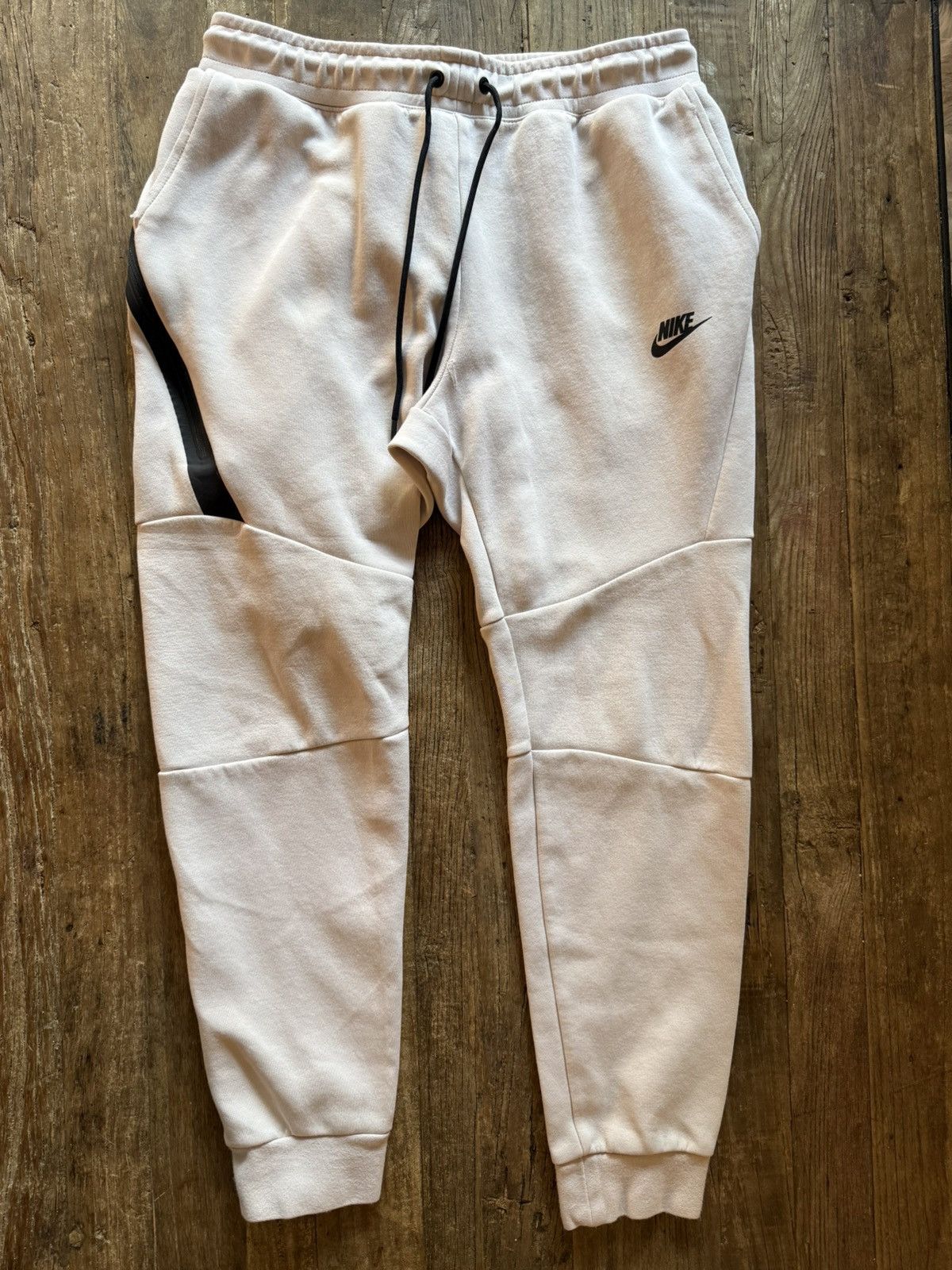 Nike Nike Tech Fleece Joggers Cream Size US 34 / EU 50 - 1 Thumbnail
