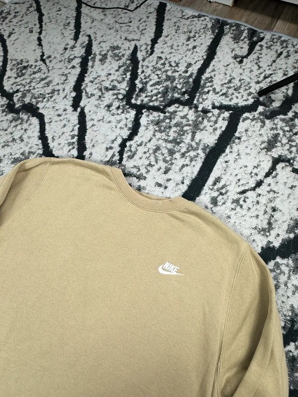Nike Nike crewneck sweatshirt beige yellow swoosh logo L Size US L / EU 52-54 / 3 - 3 Thumbnail