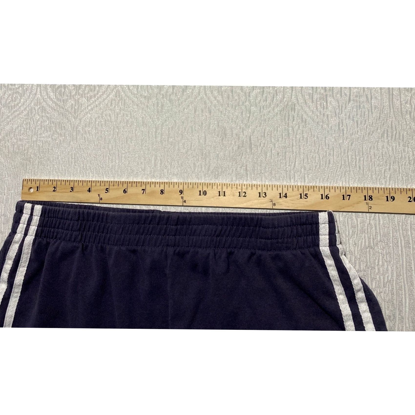 Disney Disney Daisy Duck Navy Blue Athletic Shorts XL Side Stripes Bow Hem Pockets Size 40" / US 18 - 3 Thumbnail