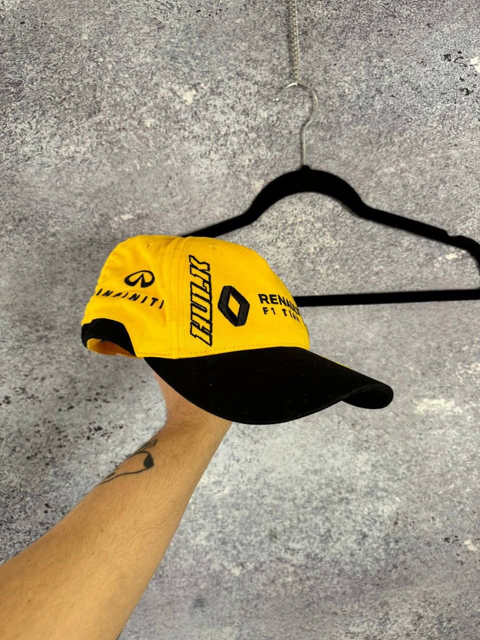 Formula 1 × Le Coq Sportif × Vintage Castrol Hulk Cap Double Pilote Renault 3 27 F1 Team Riccardo Size ONE SIZE - 7 Thumbnail