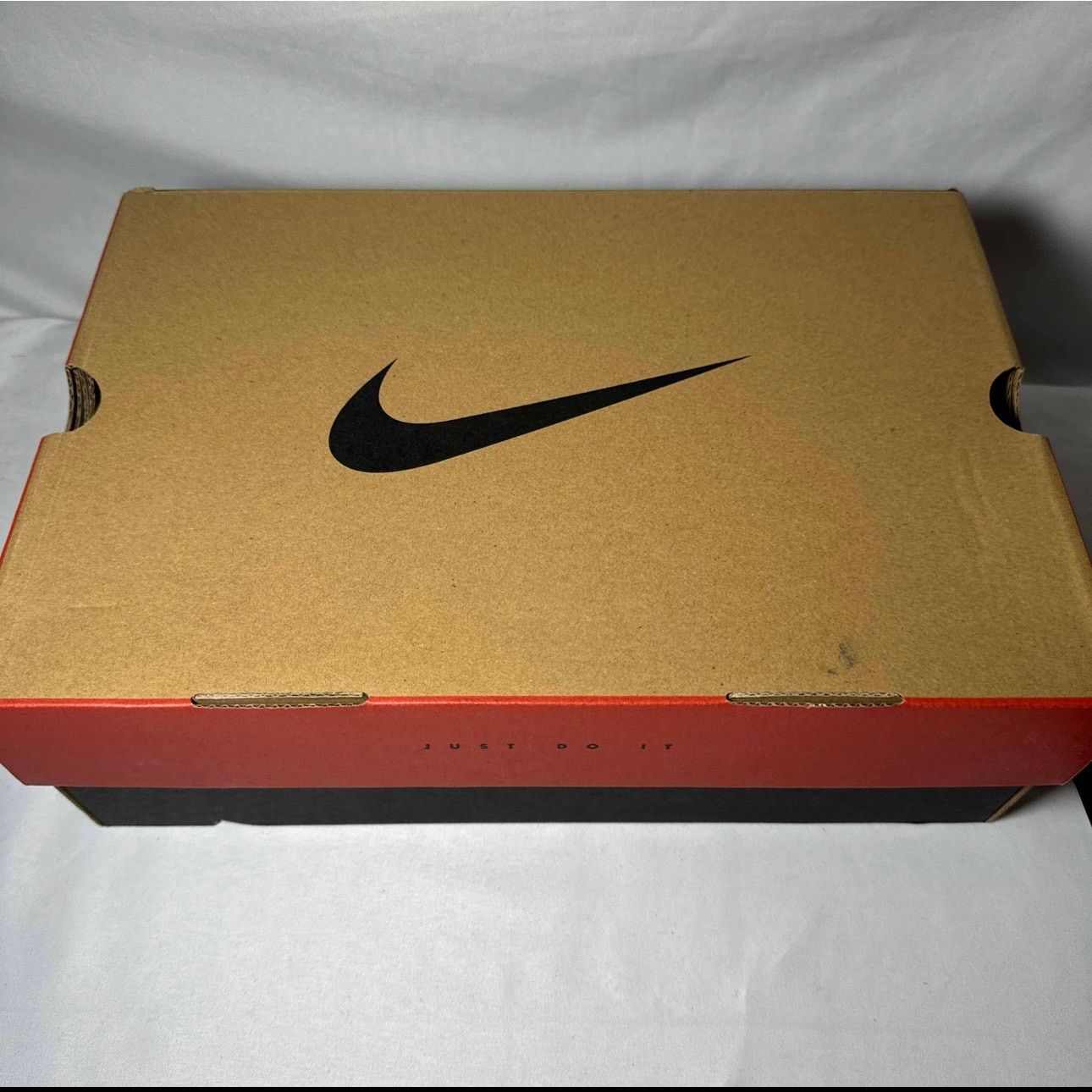 Jordan Brand × Nike Size 7.5 - Nike Air Jordan 11 Retro Bred 2019 Men's Shoes Size US 7.5 / EU 40-41 - 10 Thumbnail
