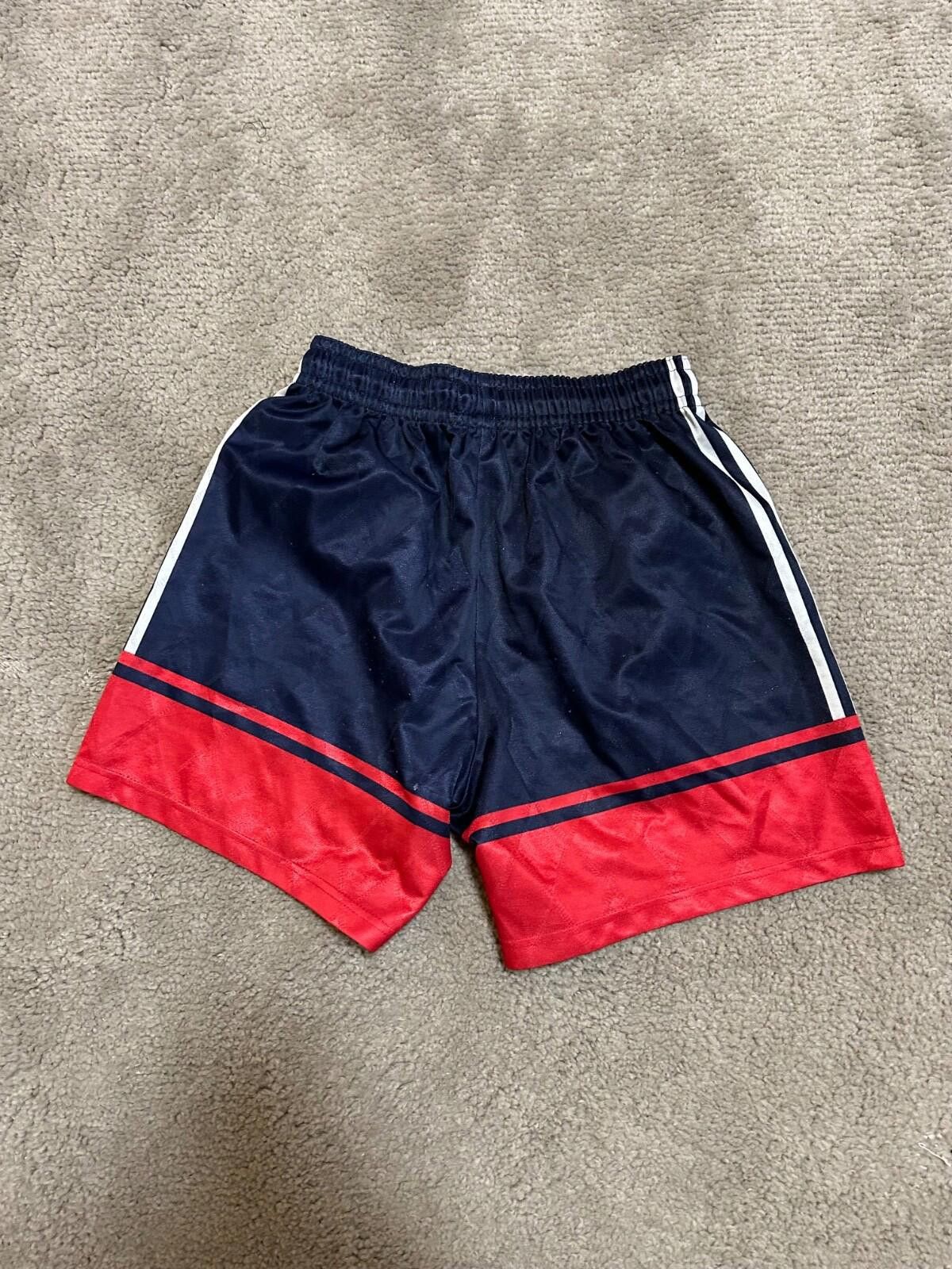 Adidas BAYERN MUNICH 1997/1999 HOME FOOTBALL SOCCER SHORTS Sz M Size US 32 / EU 48 - 7 Thumbnail