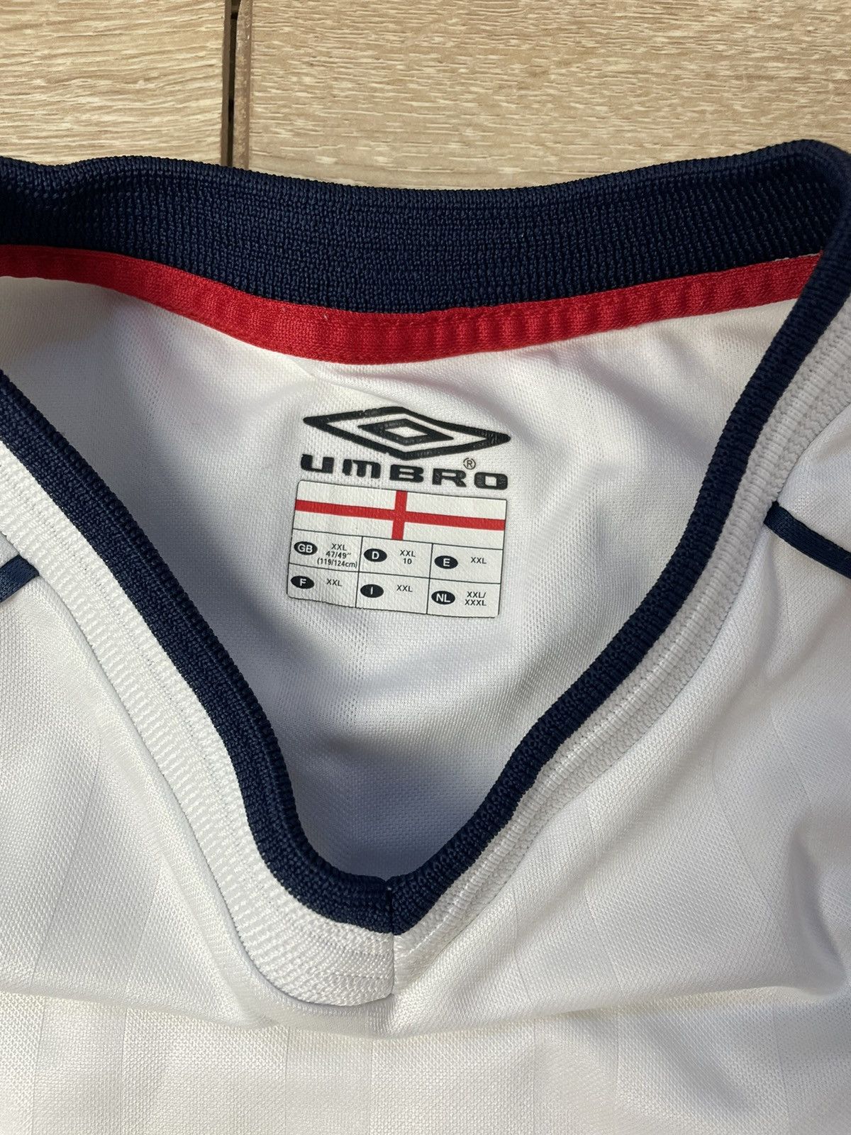 Umbro ENGLAND 2001 2003 HOME FOOTBALL SHIRT VINTAGE SOCCER JERSEY Size US XXL / EU 58 / 5 - 5 Thumbnail